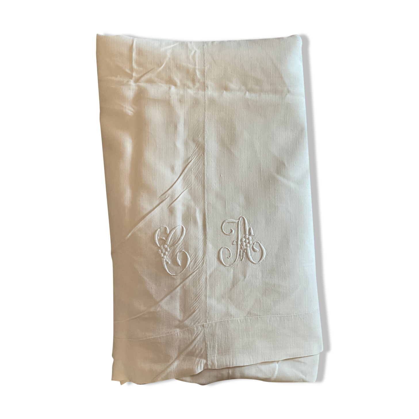 Drap ancien brodé monogramme ca