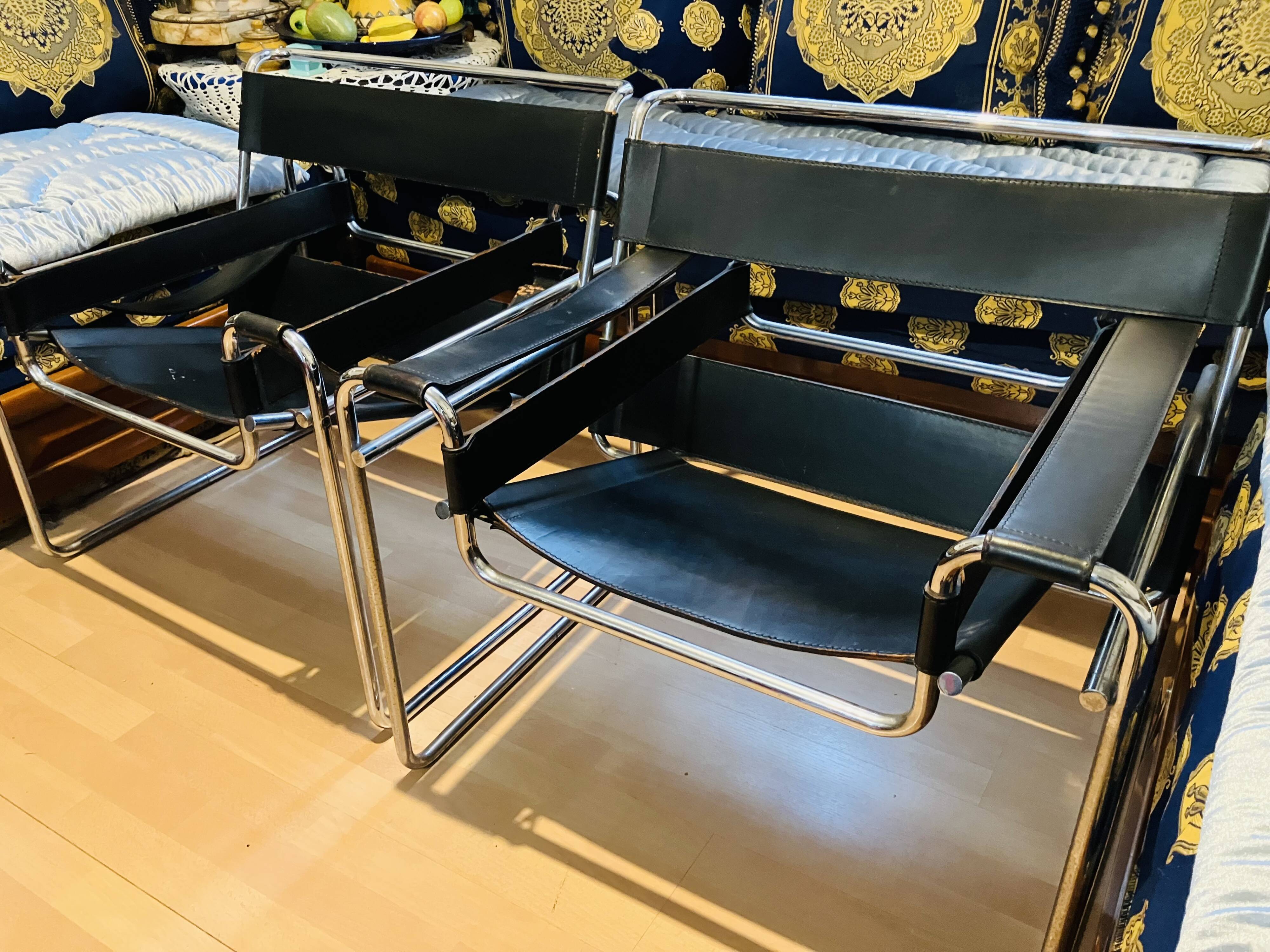 Set of 2 Gavina chairs in the style of the Wassily Chair (Model B3) by Marcel Breuer.