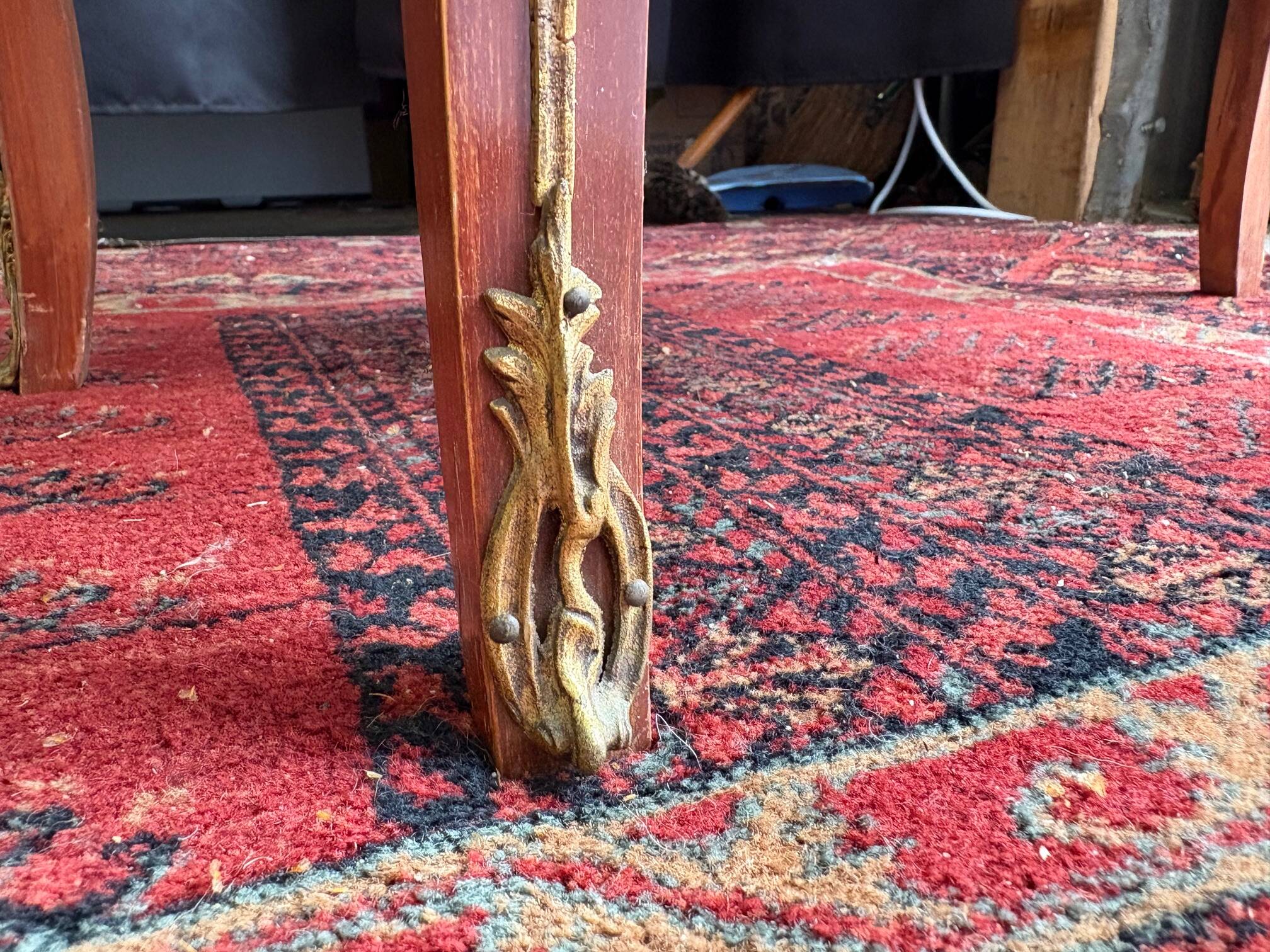 Louis XV/Transition style display cabinet in wood and gilt bronze