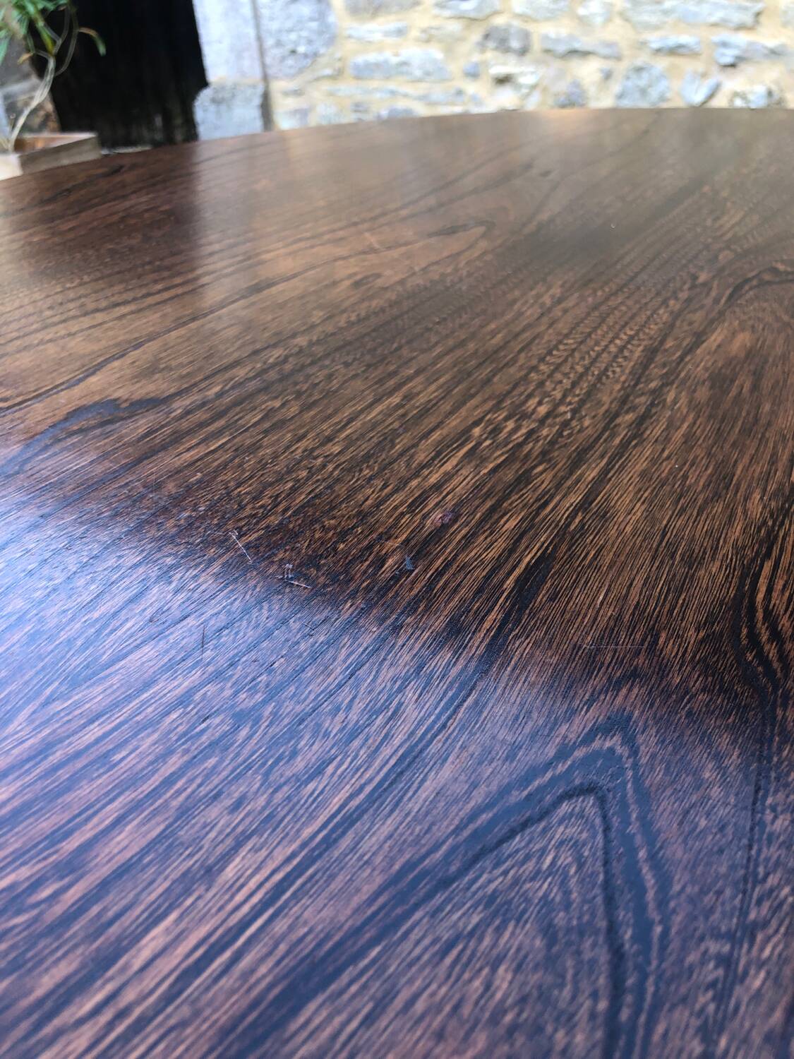 Baumann round extendable table