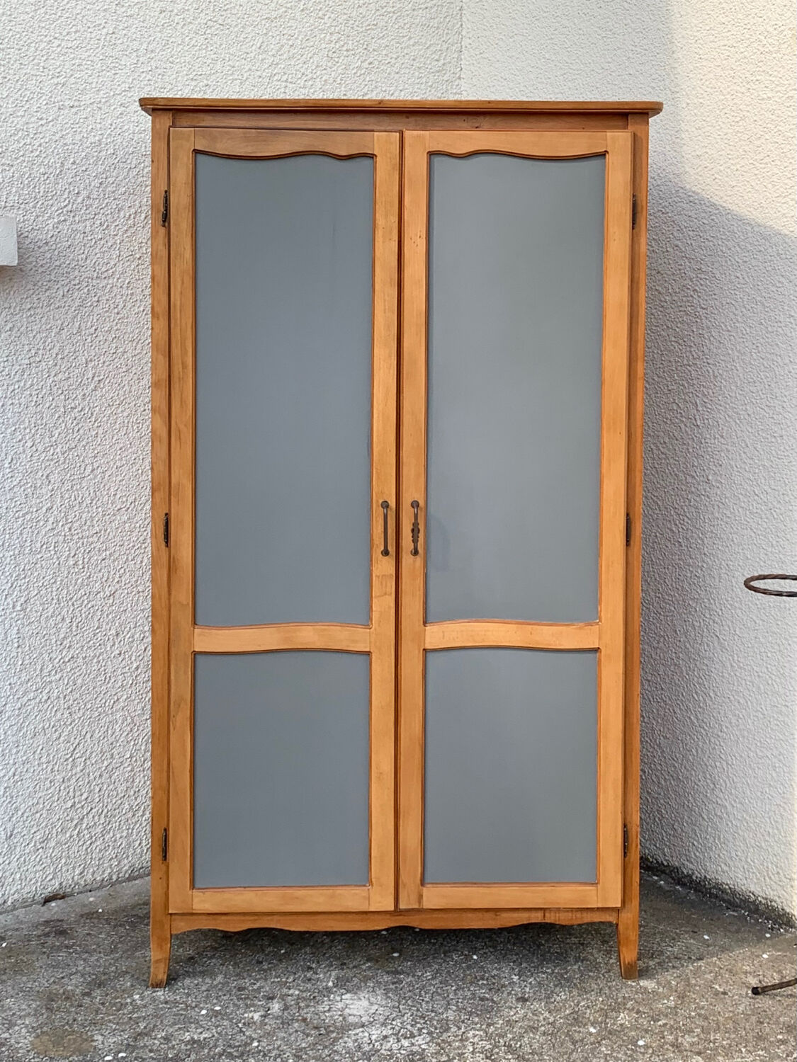 Vintage Parisian cabinet 1970s