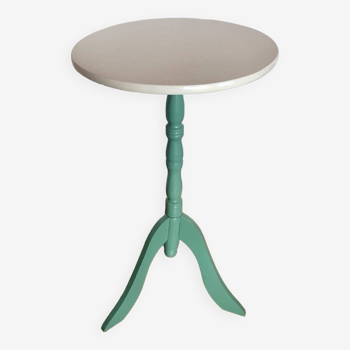 Small 3-foot blue and white pedestal table