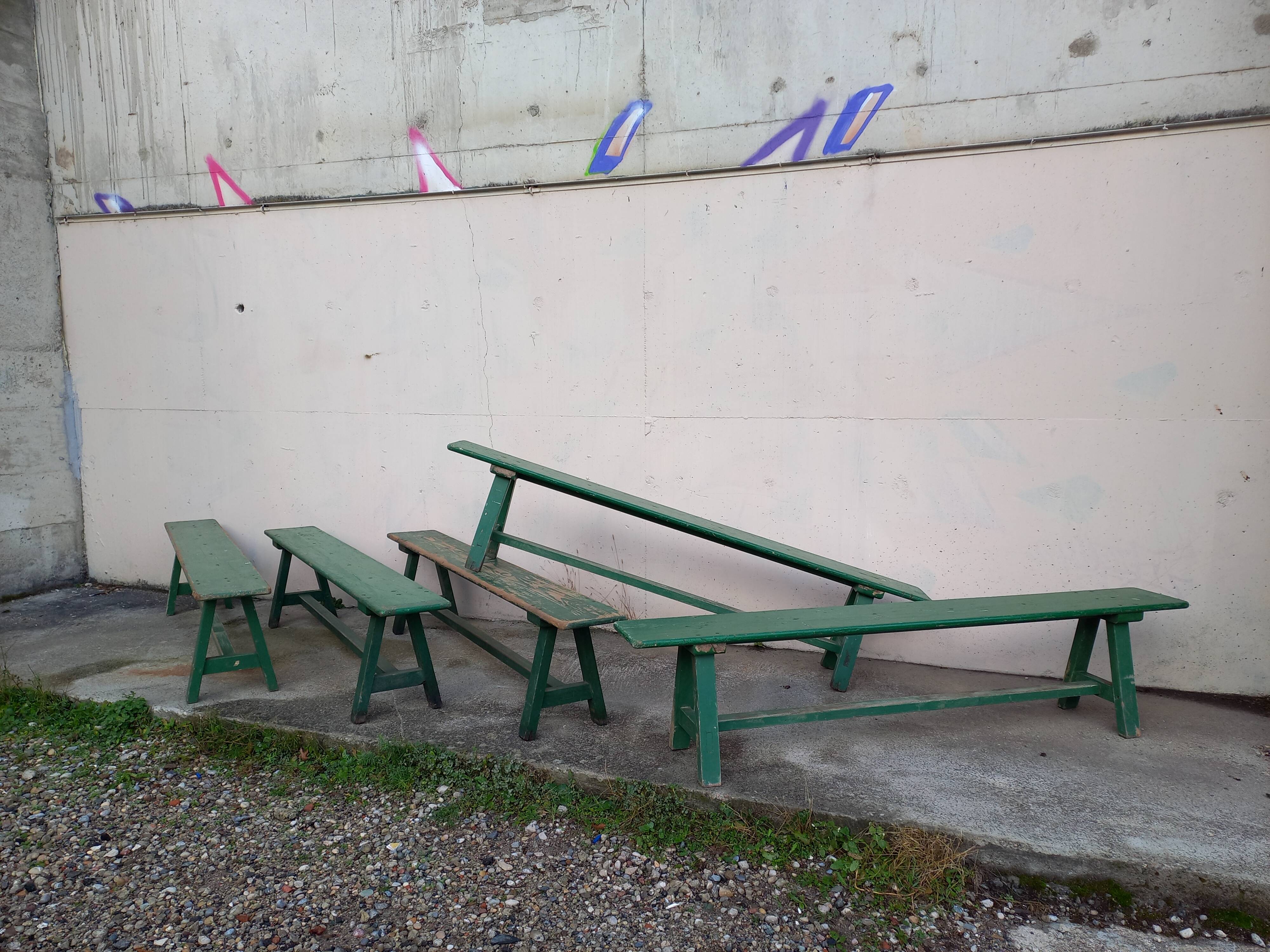 Benches of guinguettes, lot of 5