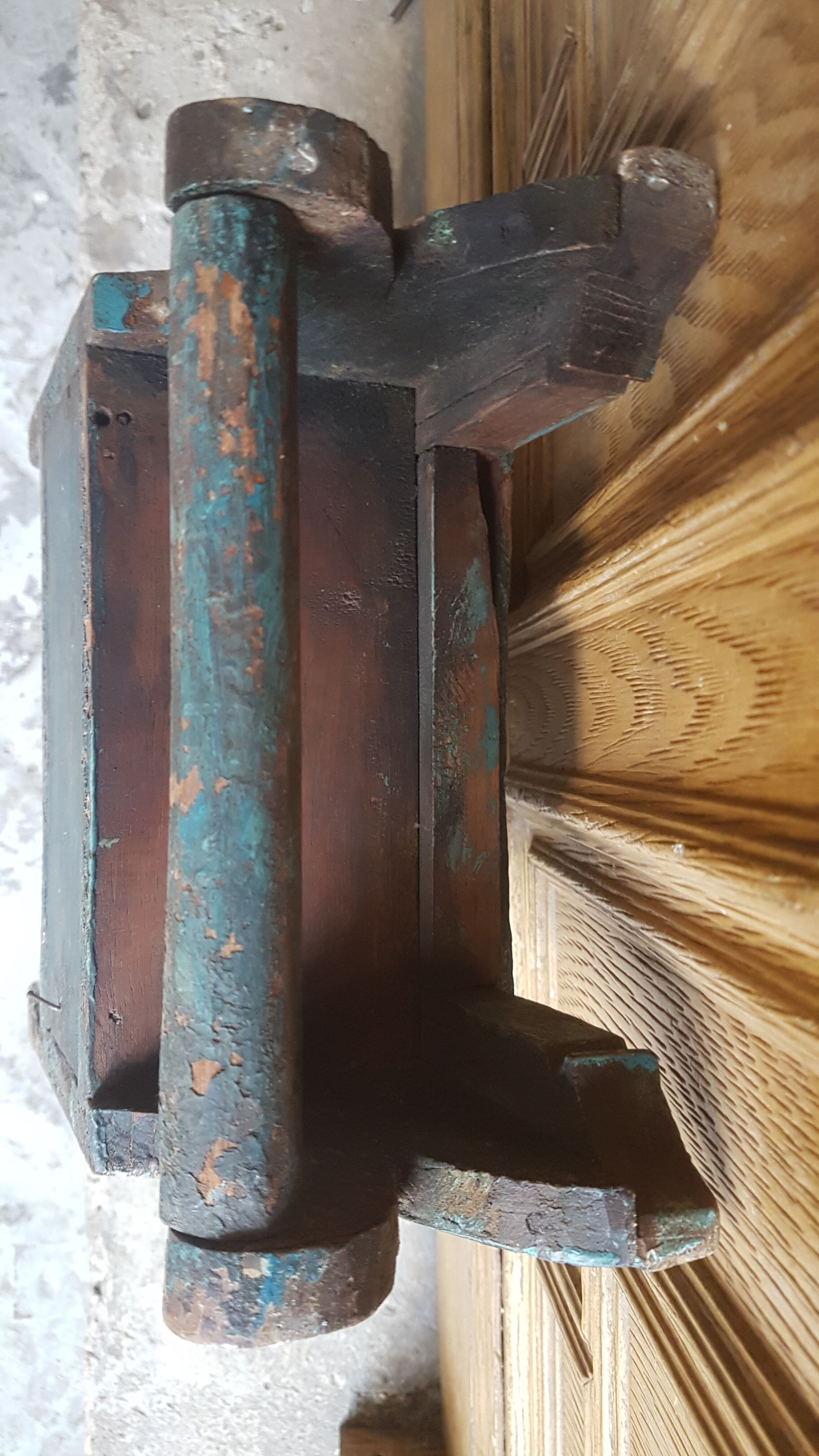 Ancient barber mirror from Indonesia 36x50cm