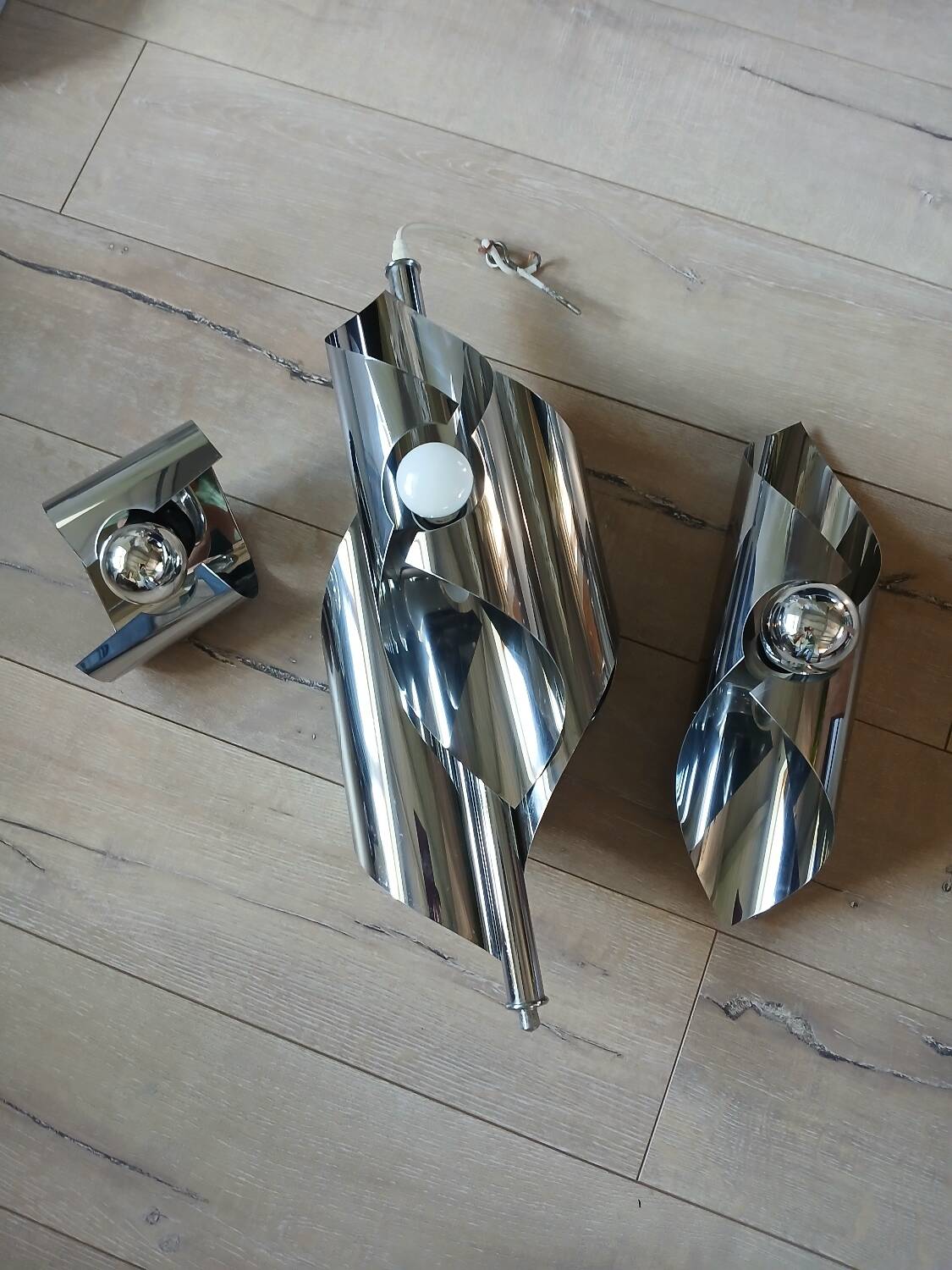 Suspension + 2 wall lights from the 70s