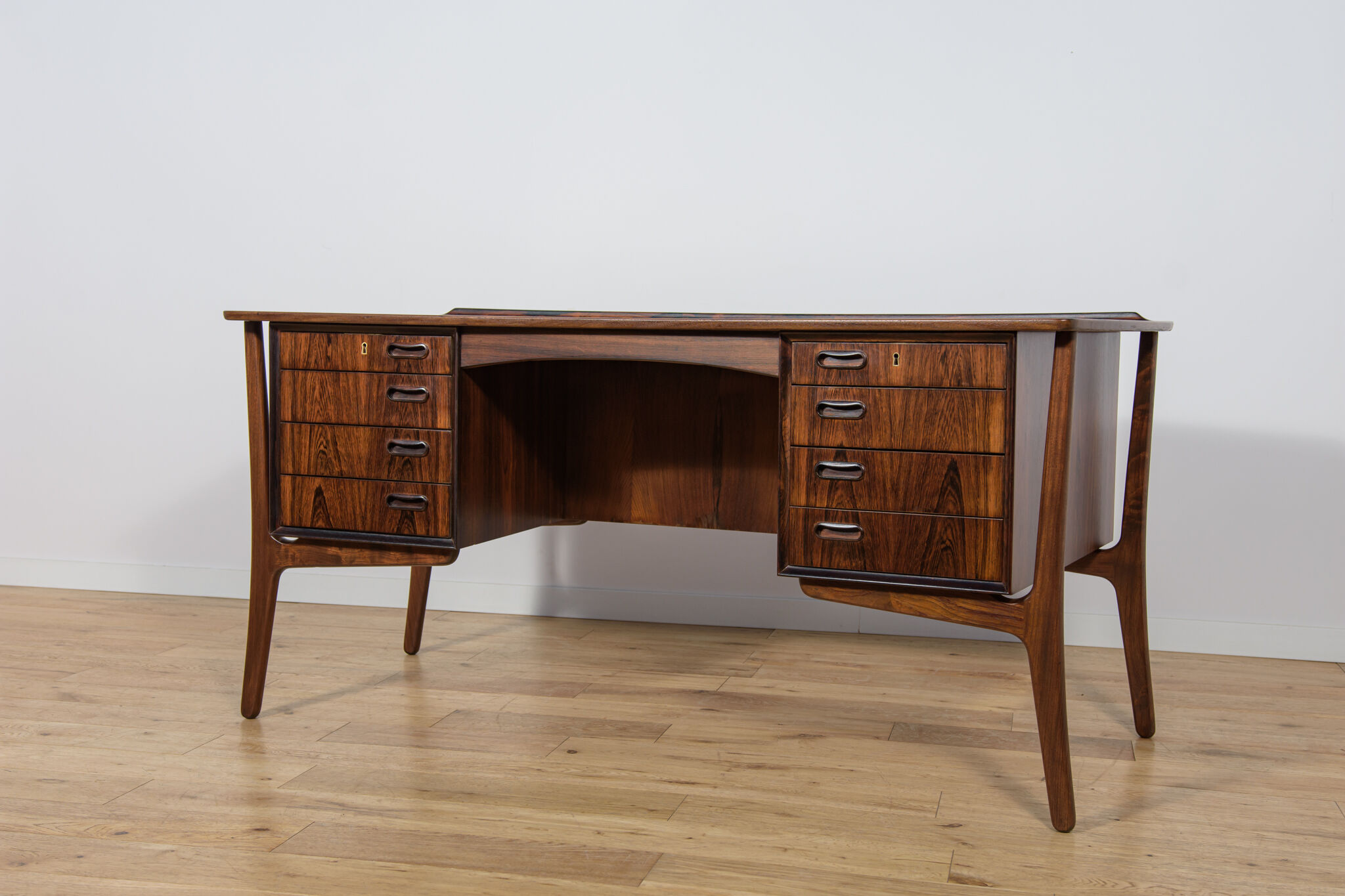 Mid-Century Modern Danish Rosewood Desk by Svend Åge Madsen for H.P. Hansen, Denmark, 1960s
