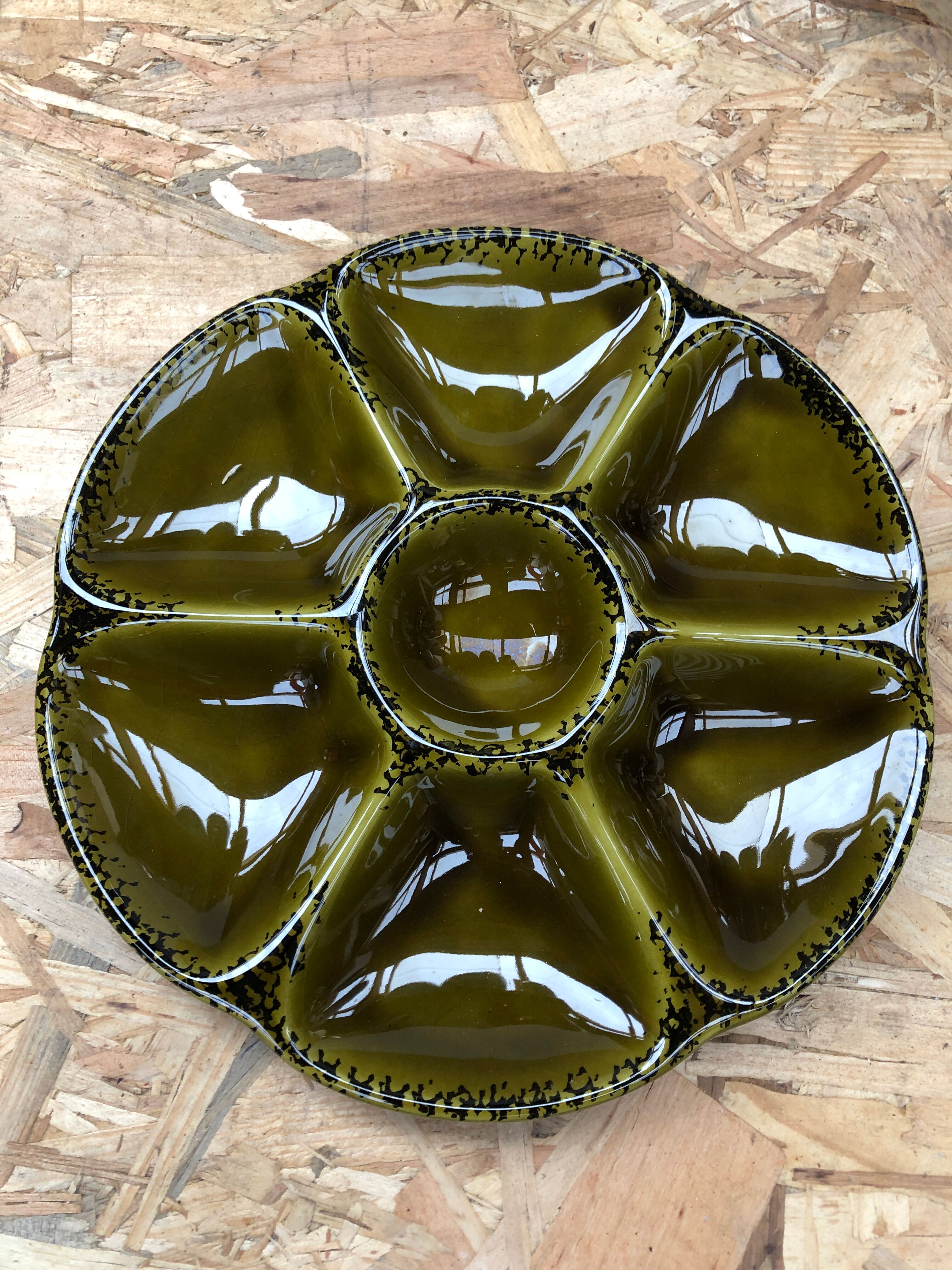 Set of 6 old vintage green ceramic Gien oyster plates