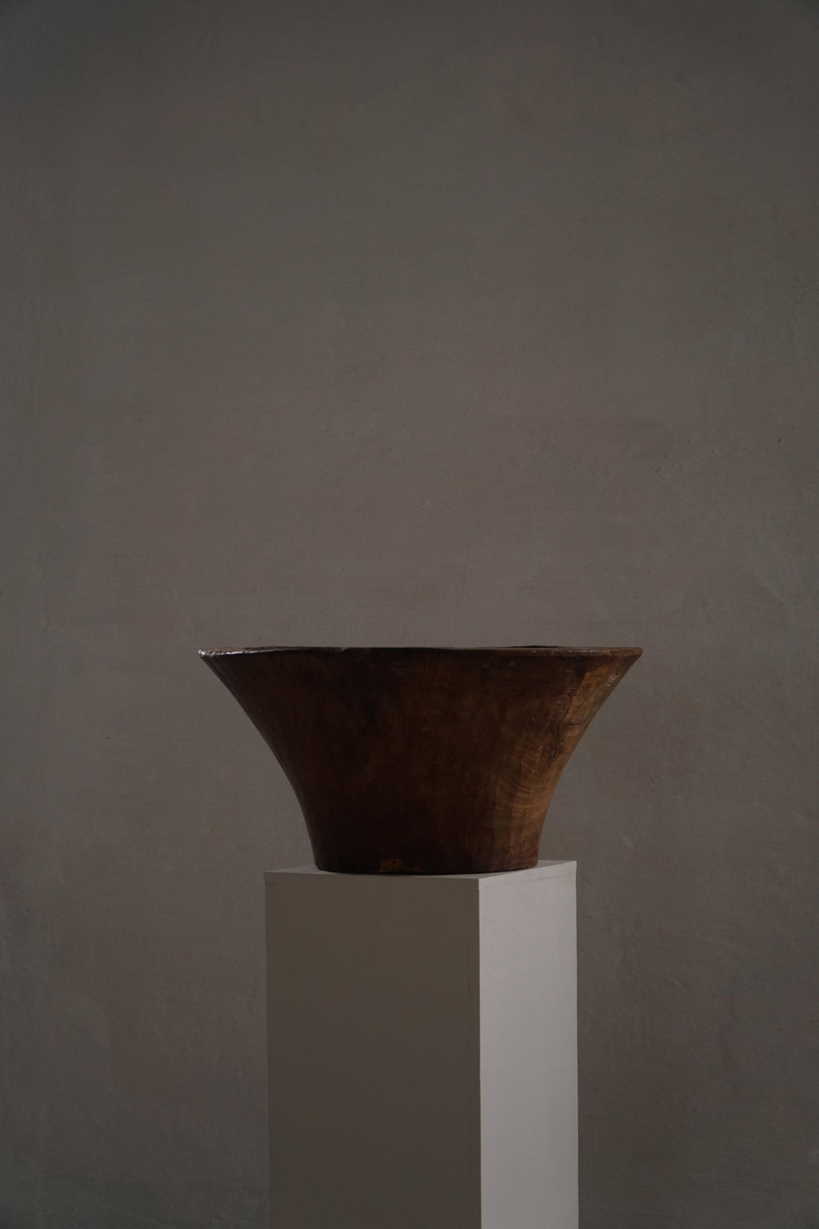 Large hand-carved African wooden bowl, mid-20th century.