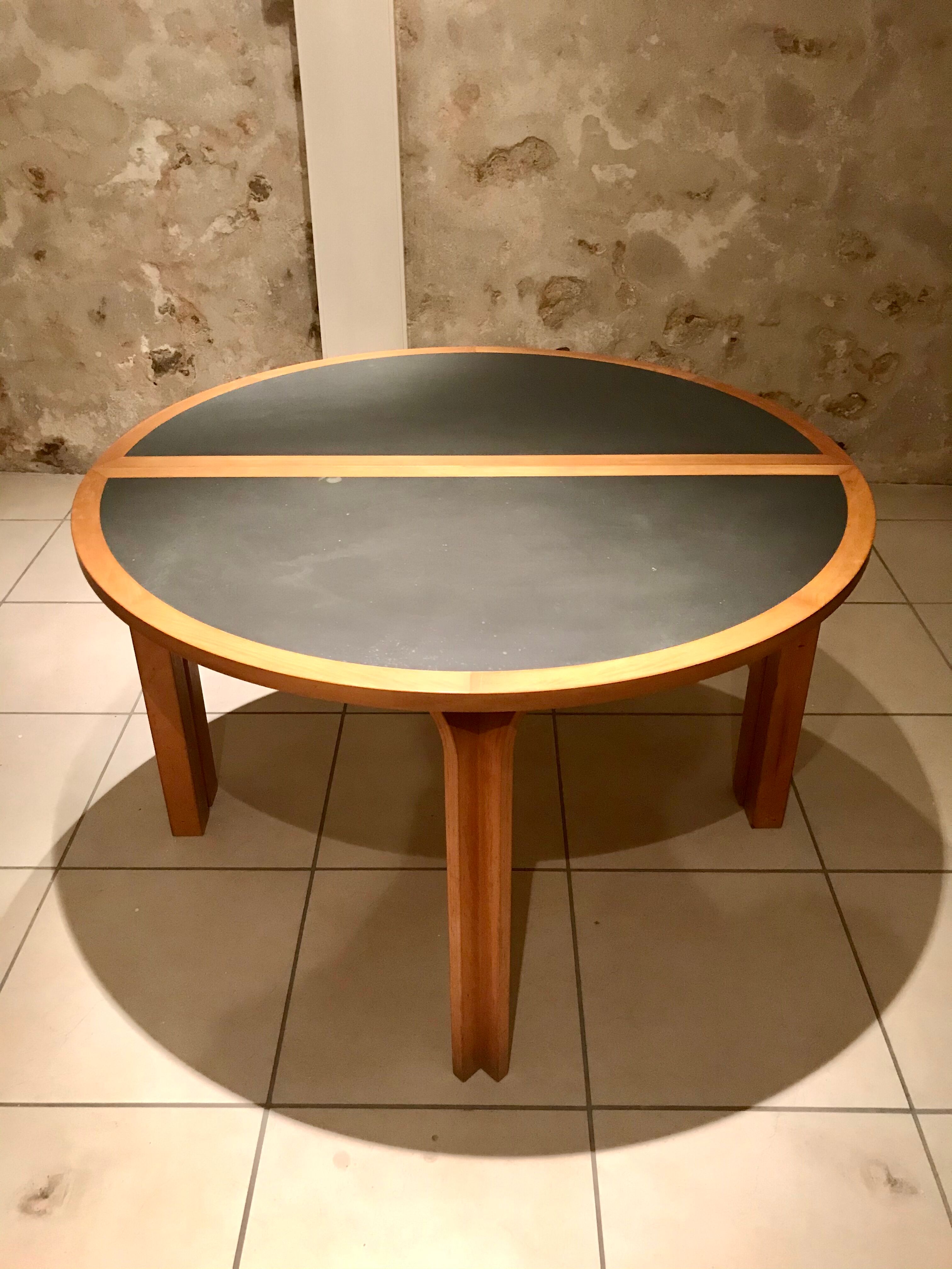 Table danoise Magnus Olesen 1970