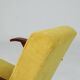 Fauteuil scandinave velours côtelé jaune citron chêne 1960