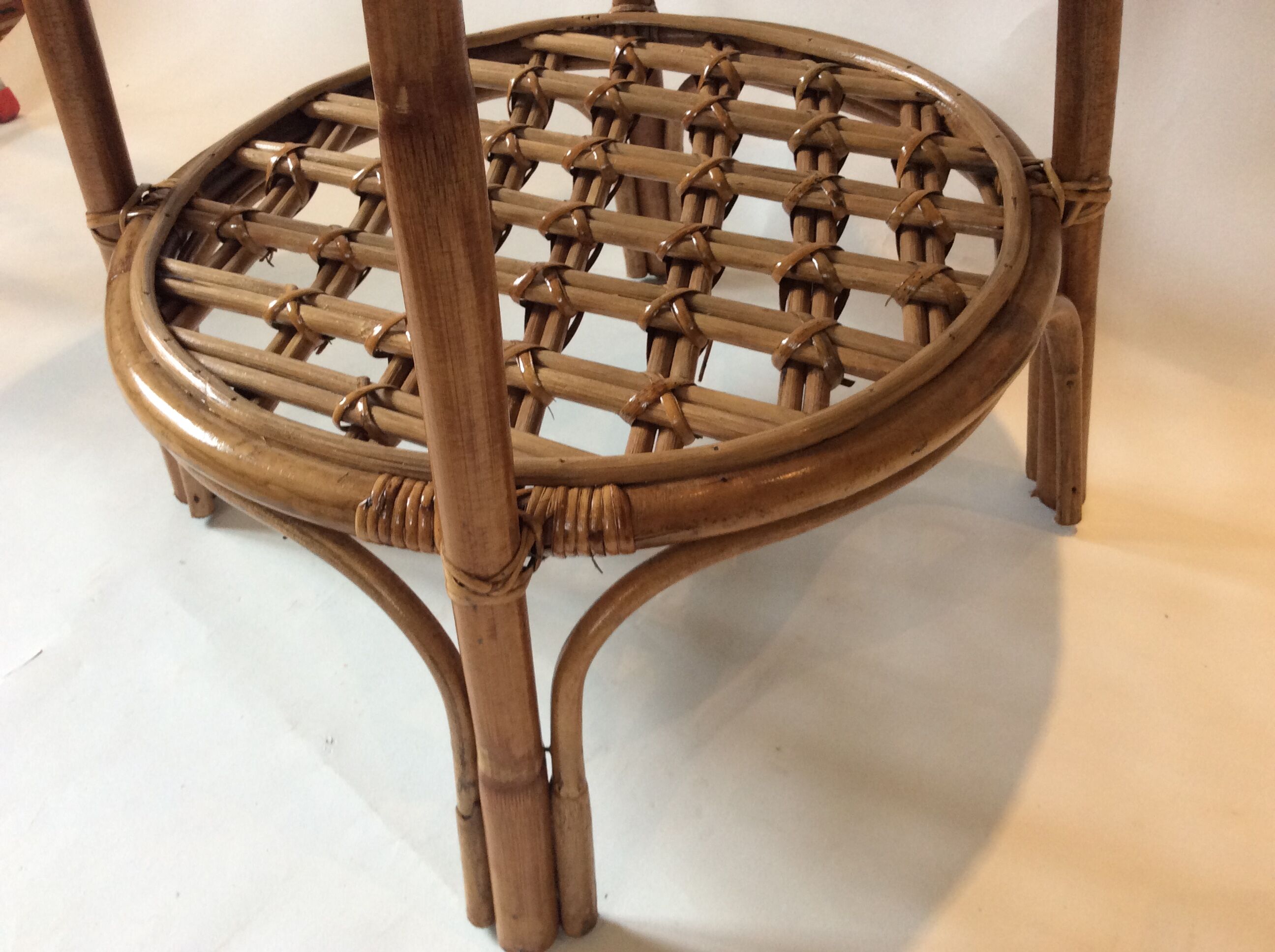 Coffee table in rattan and vintage wicker