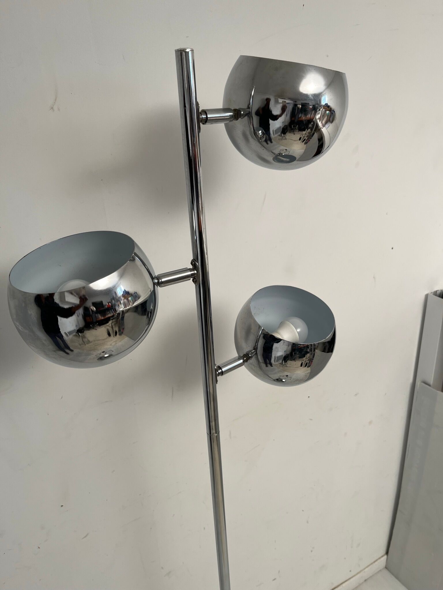 3-globe chrome floor lamp
