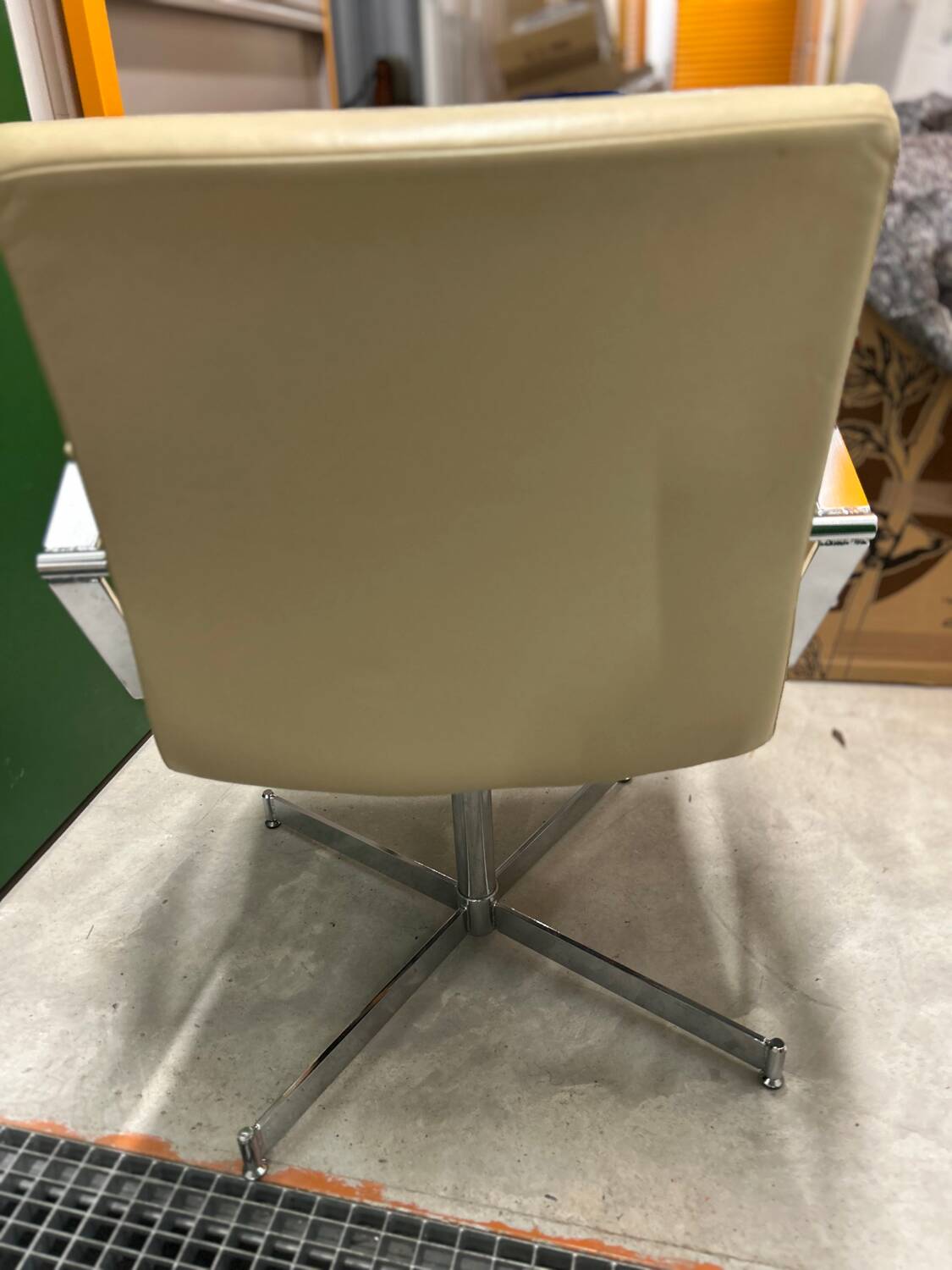 Chaise de bureau tournante en cuir