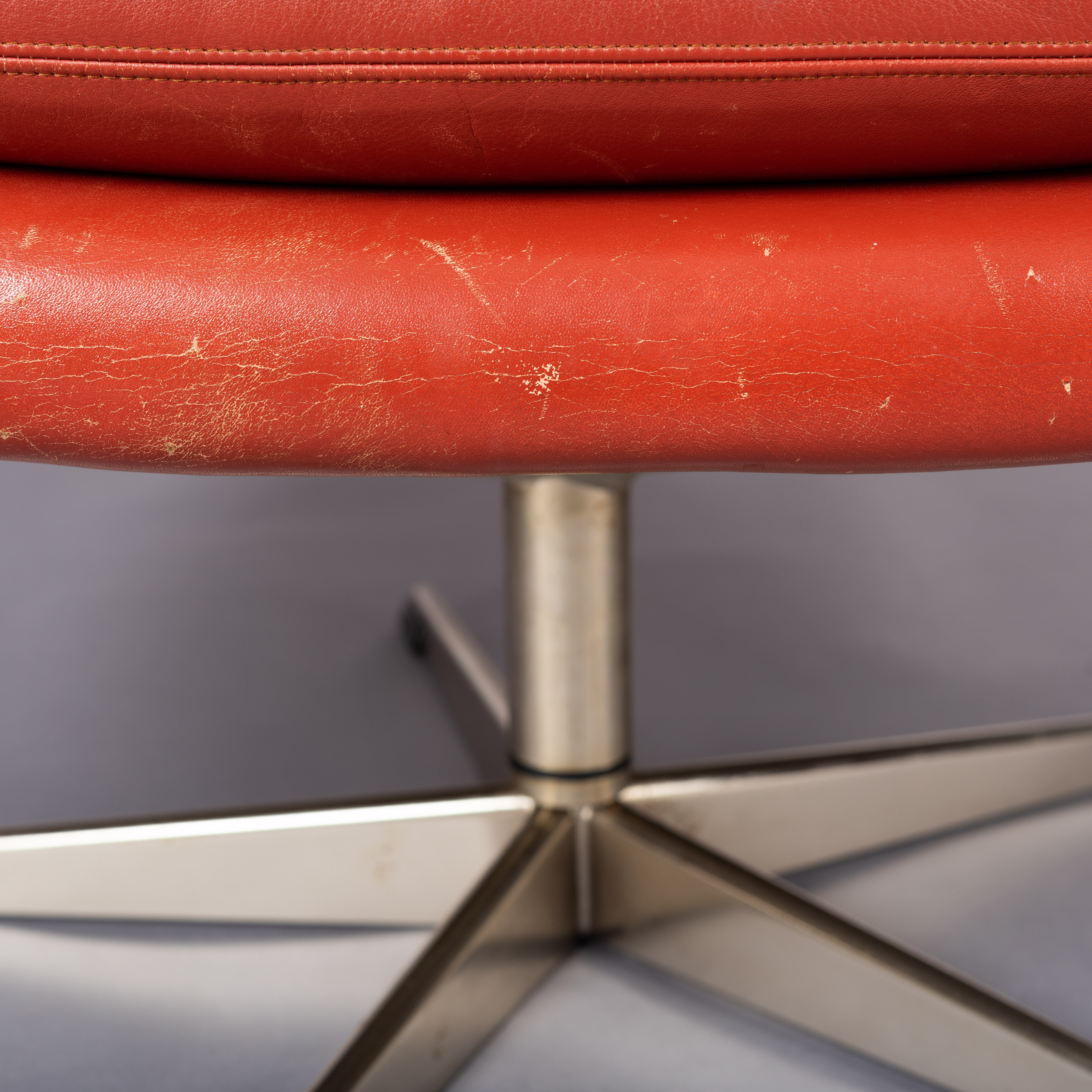 Danish red leather swivel chair, 1960