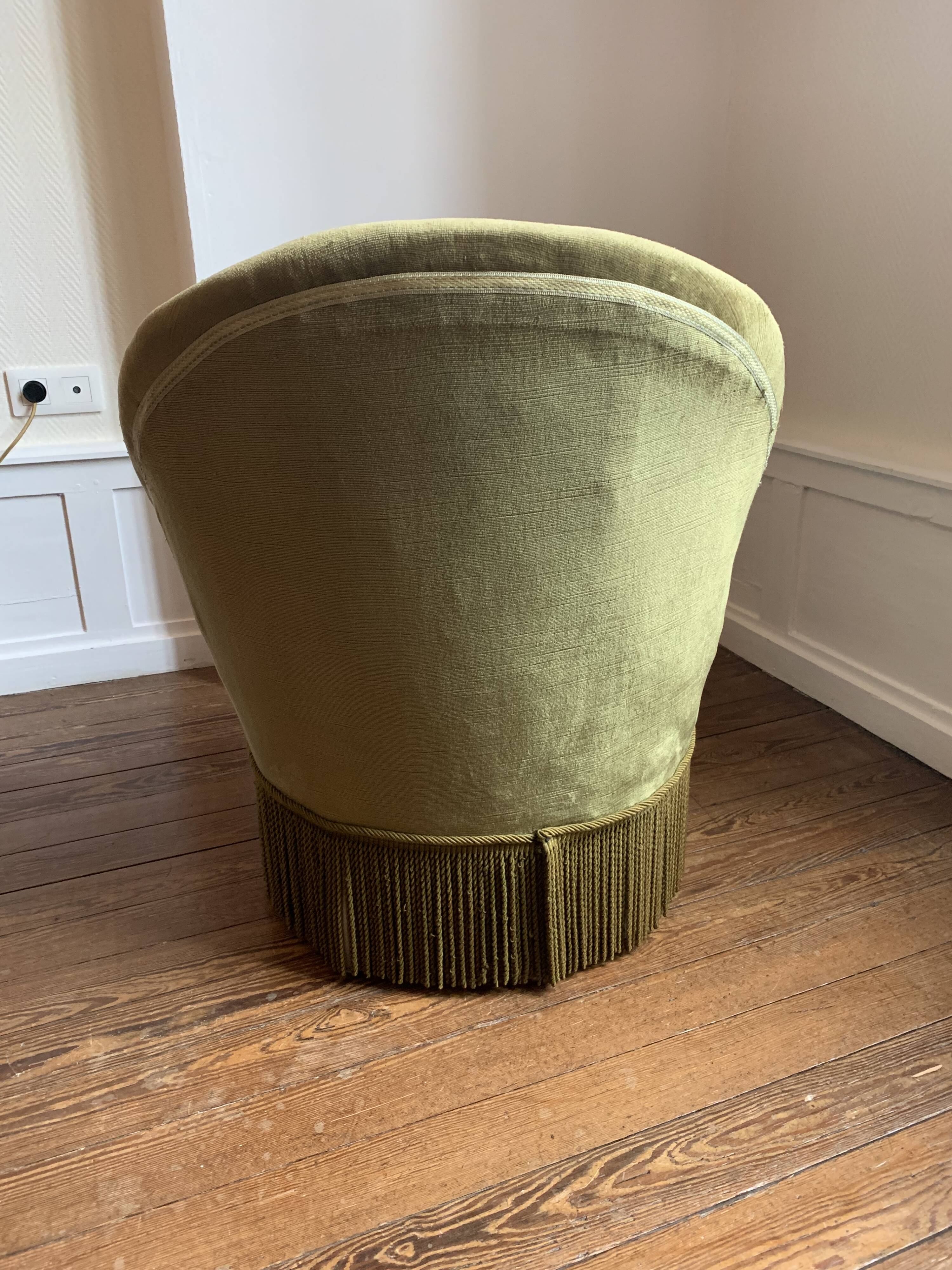 Hat armchair and its ottoman
