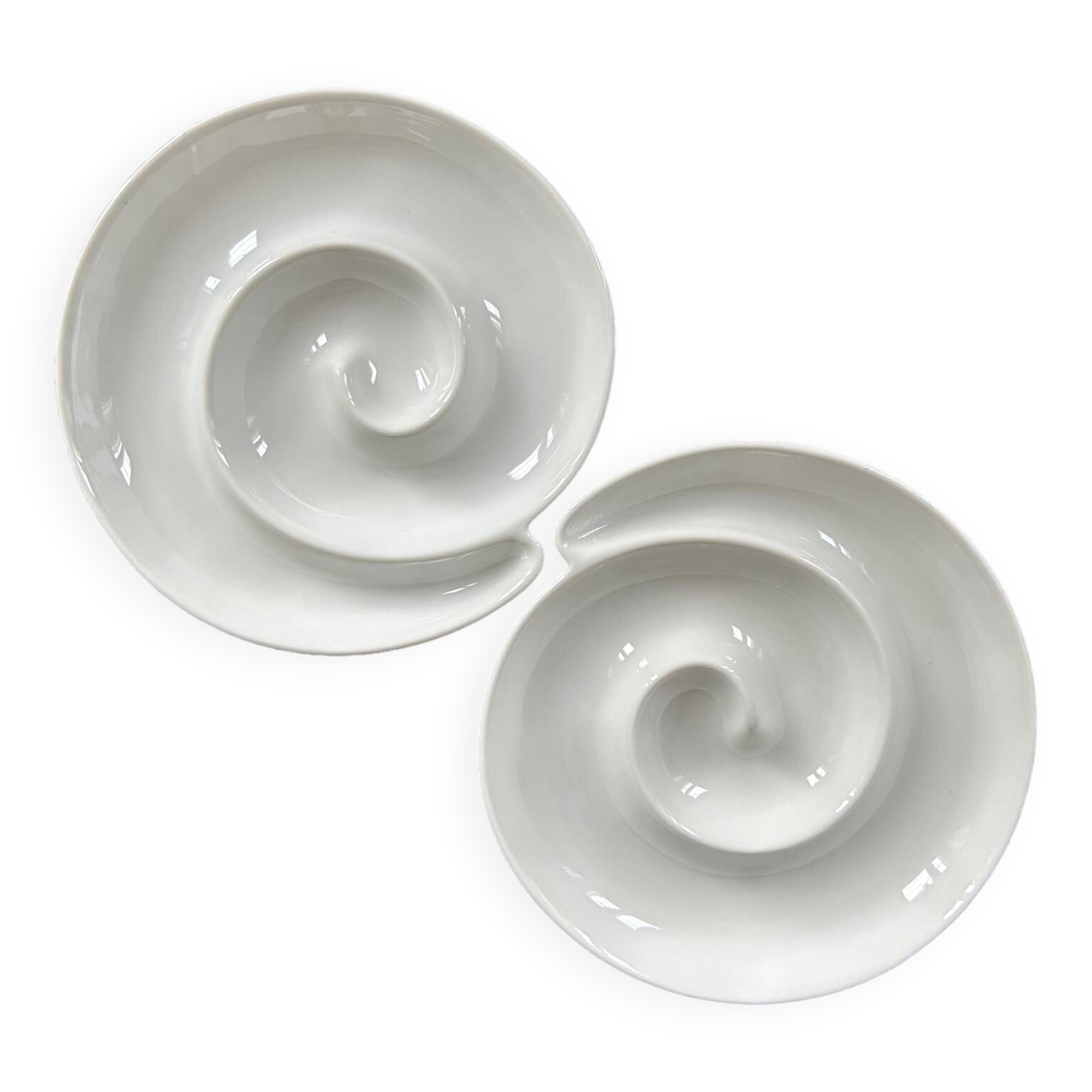 Duo of spiral dishes
