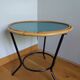 Table basse ronde en rotin et métal revisitée