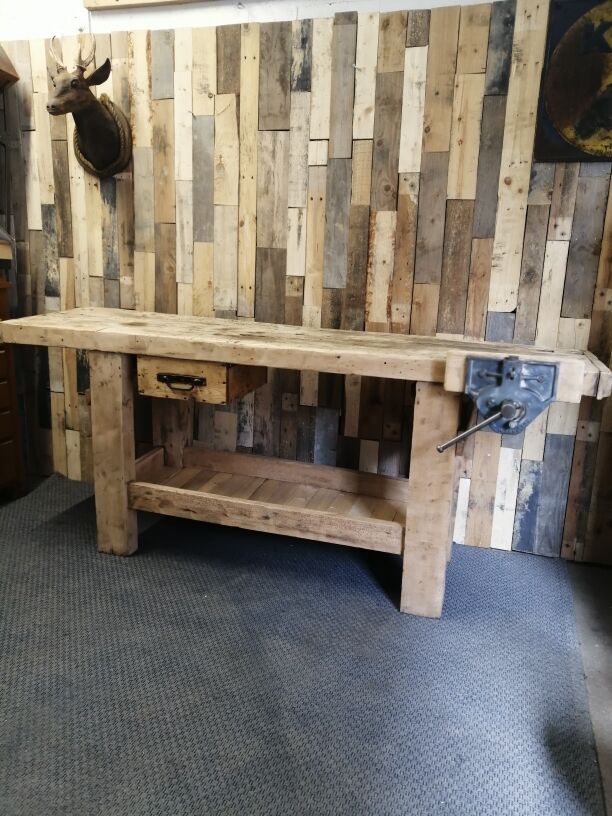 Carpenter's workbench