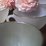 6 large iridescent tea cups with gold edge