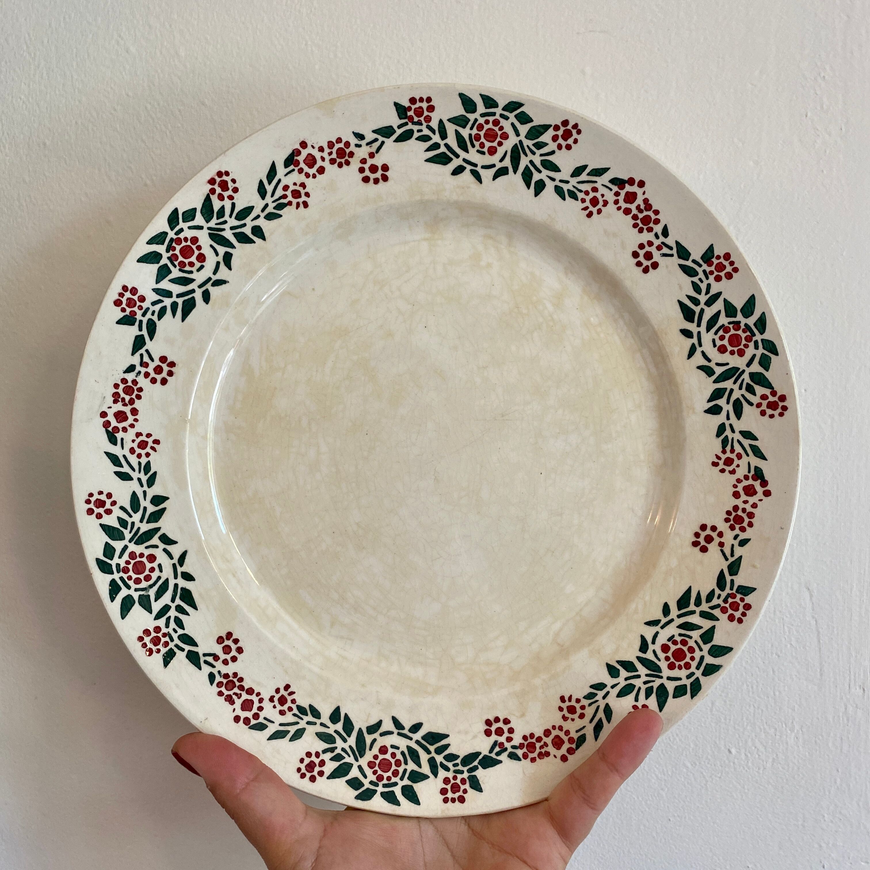 Set of 6 old flat plates model Cécile de HBCM