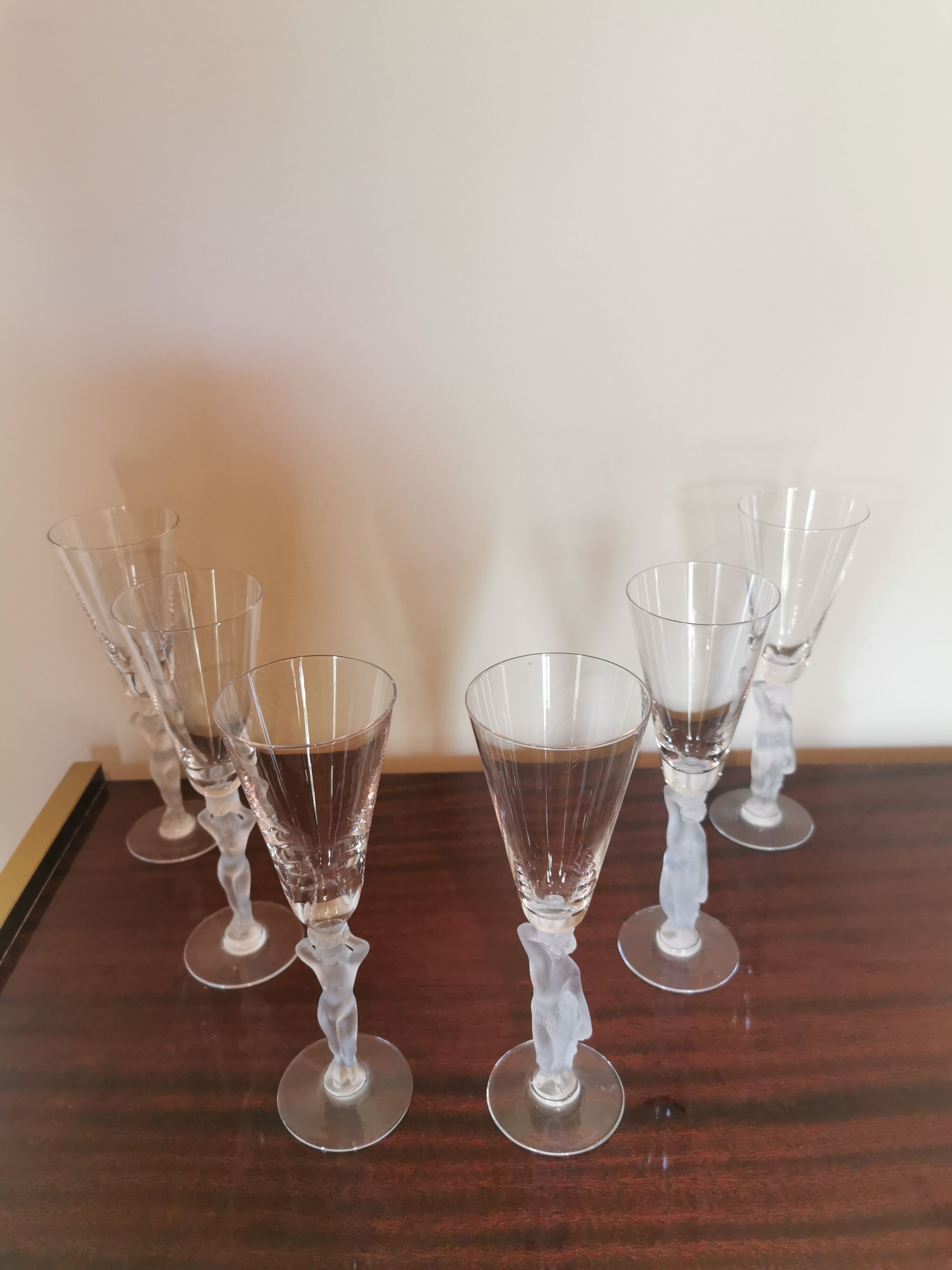 Series of 6 flutes with Champagne Venus and Bacchus in Bayel crystal