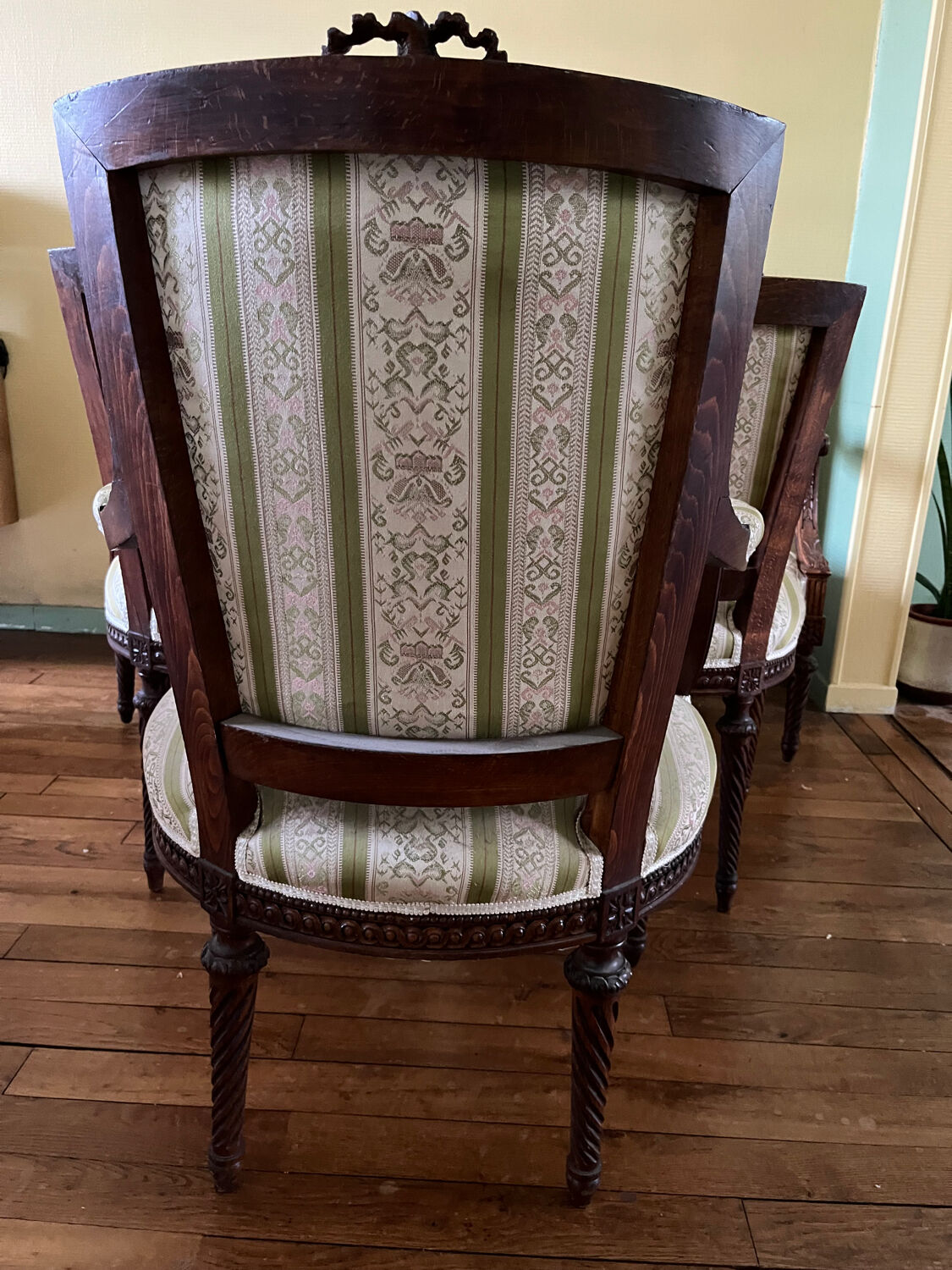 French-style living room set