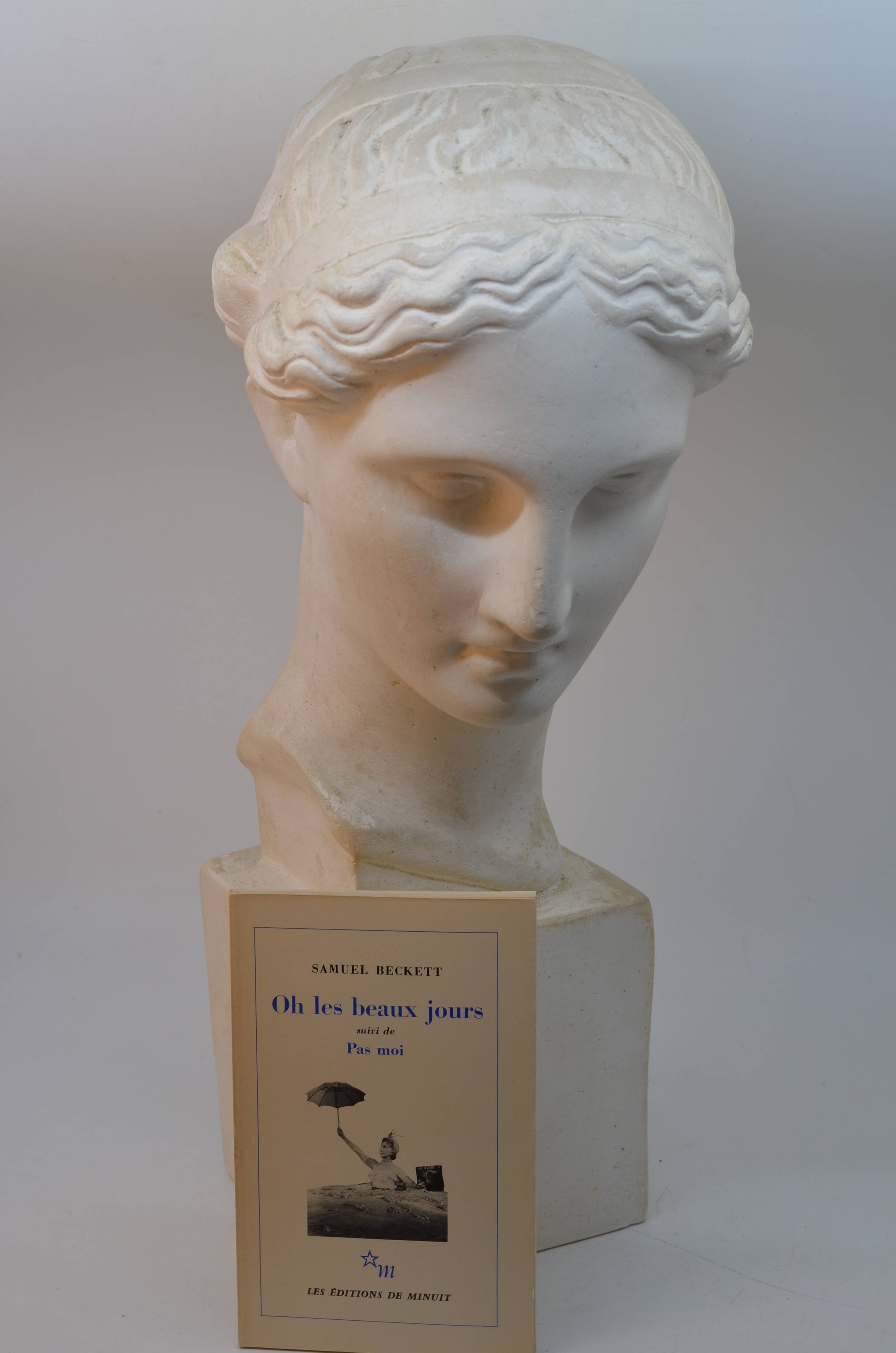 Female bust in plaster – antique style sculpture – classic head 50 cm