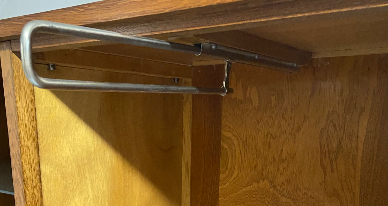 Vintage wardrobe feet compass from 1961