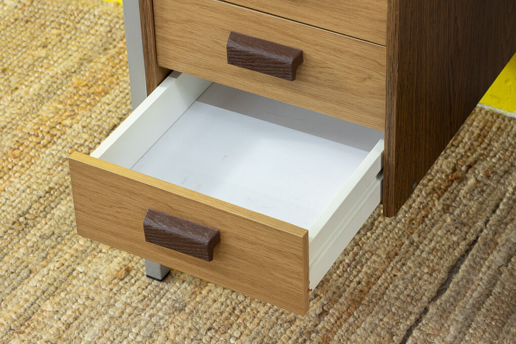 Bureau scandinave 123 cm