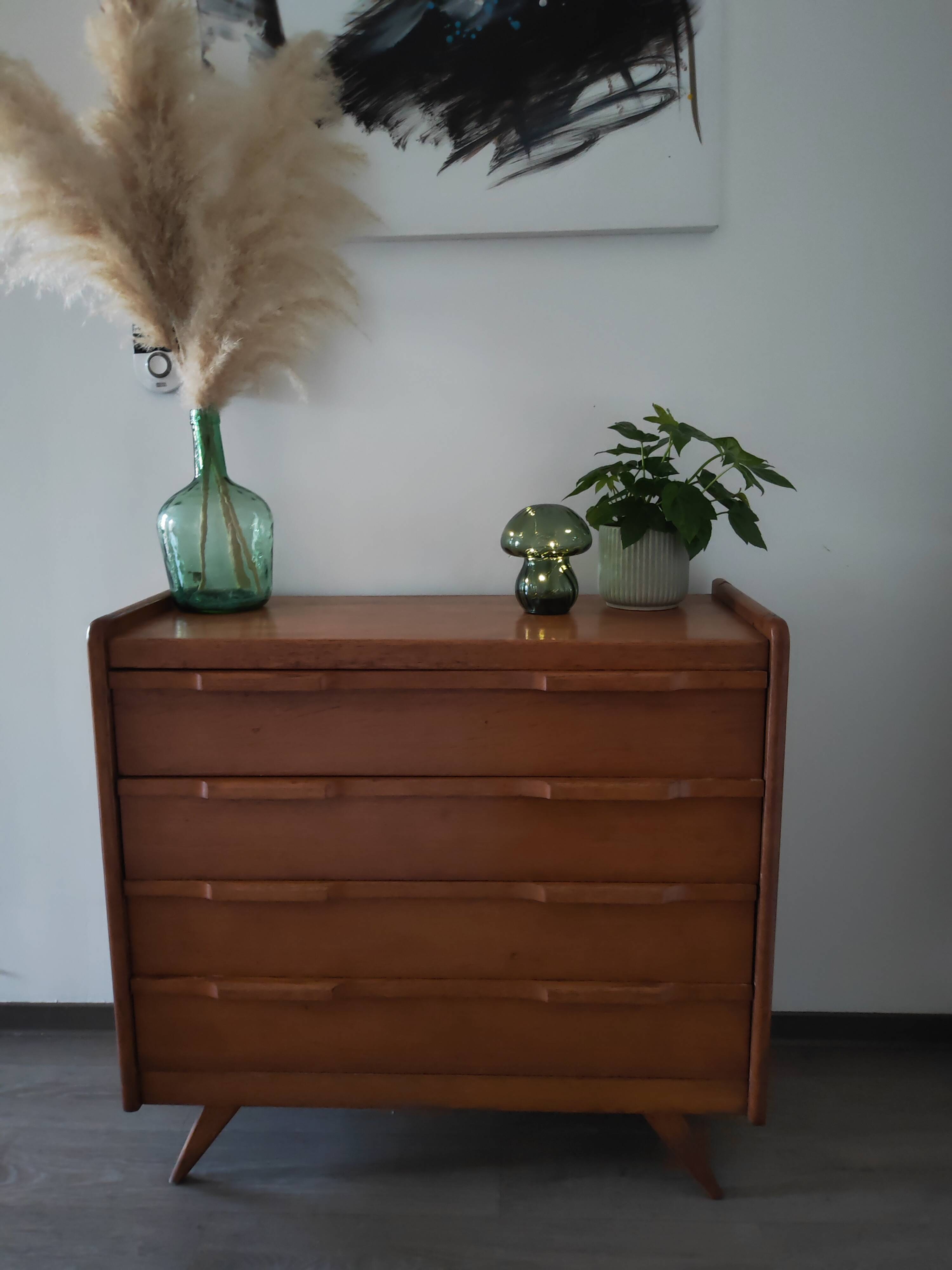 Scandinavian chest of drawers