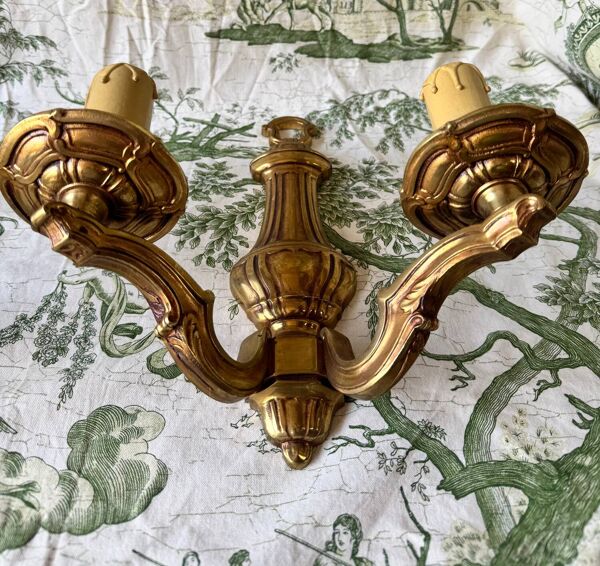 Paire d’appliques vintage bronze doré – Maison Petitot