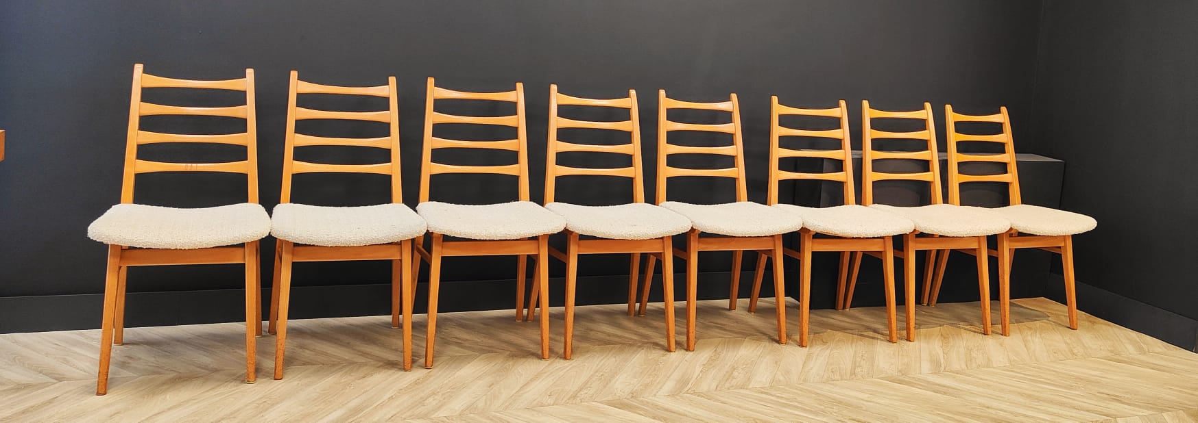 Set of 8 mid century dining table chairs vintage