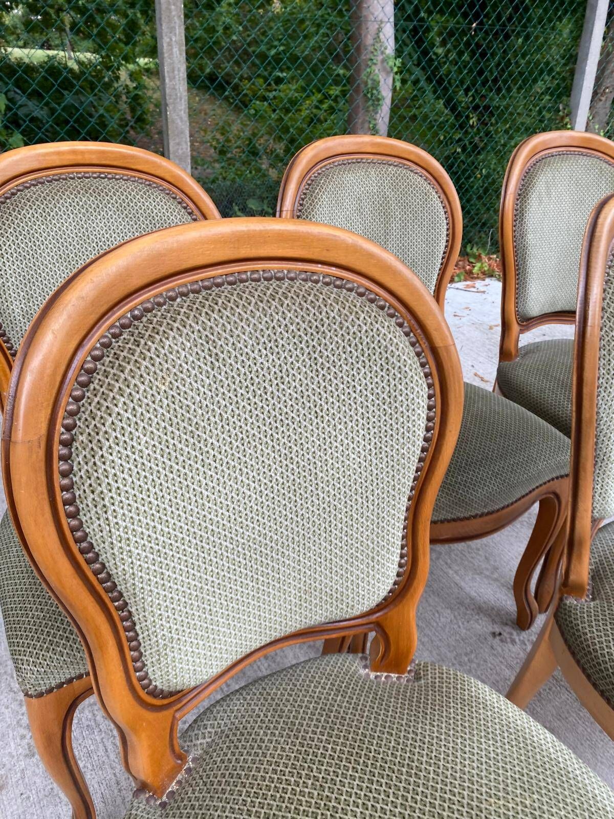 Set of 6 Louis Philippe Louis XV medallion chairs in solid wood with green velvet.
