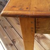 Farm table