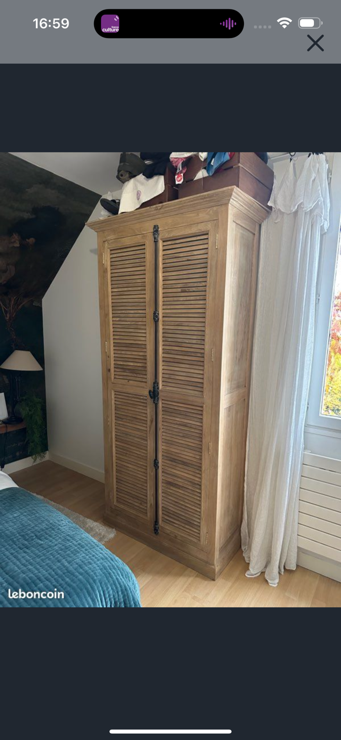 Armoire motif persienne et crémone métal