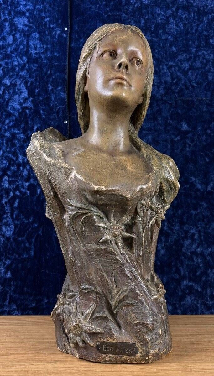 According to Villanis: Terracotta Bust Art Nouveau period around 1900 / H52cm