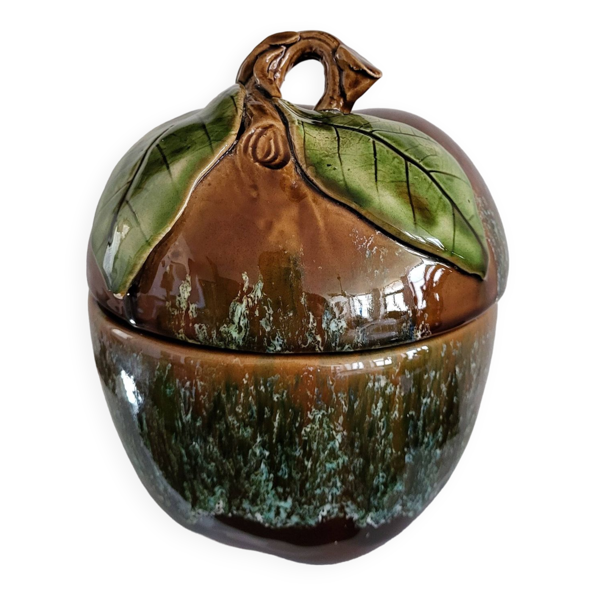 Covered stoneware pot