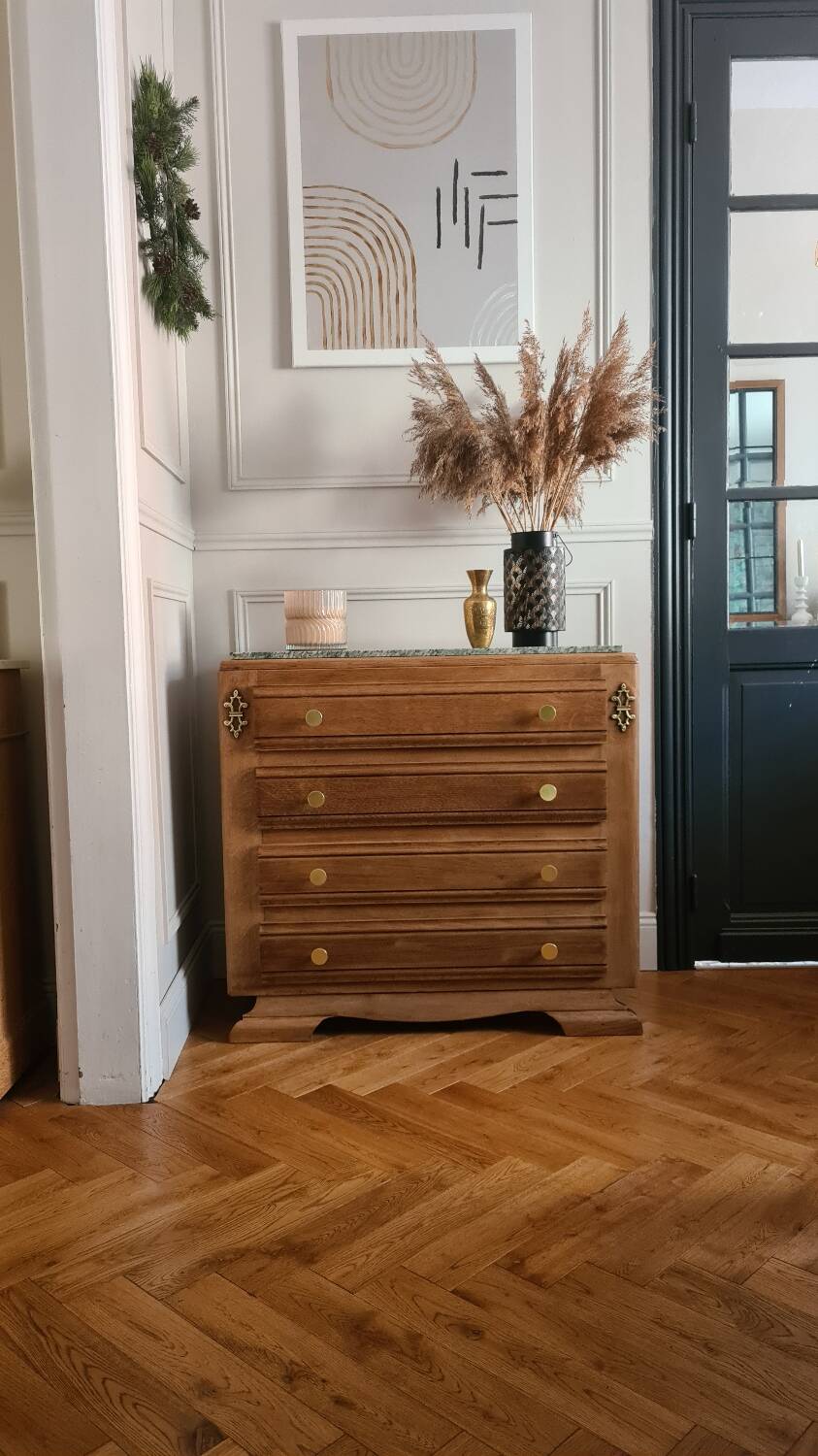 Art Deco oak chest of drawers