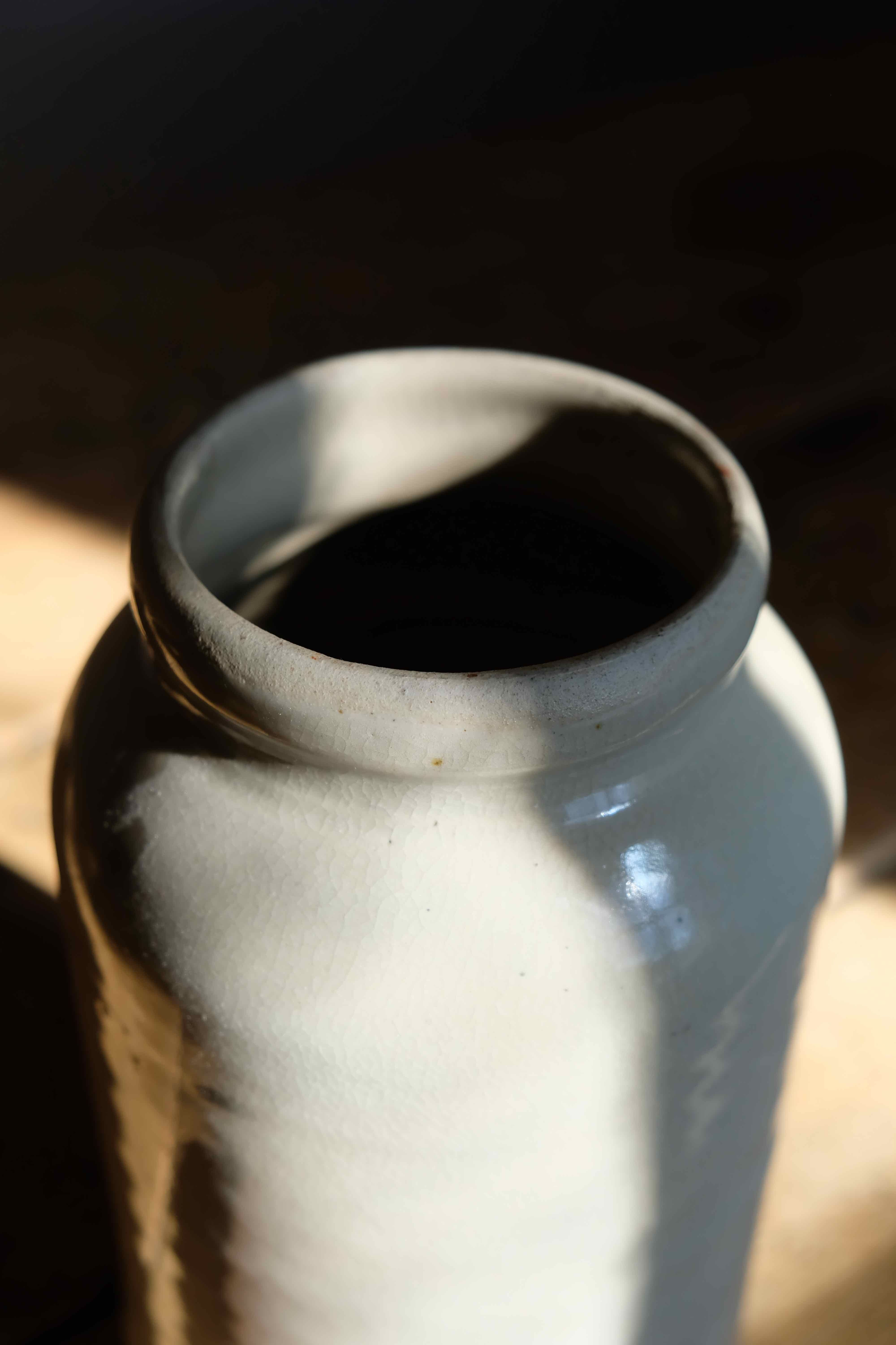 Stoneware with original wooden lid