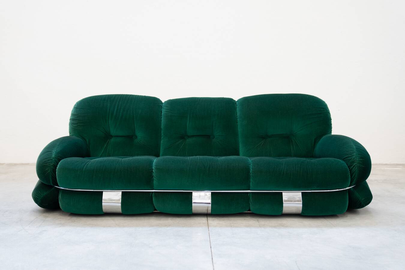 Living room, 2 armchairs and 3-seater sofa, OKAY model, Adriano Piazzesi, 1970