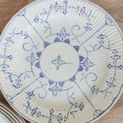 Ensemble de 14 assiettes Copenhague Boch frères Keramis