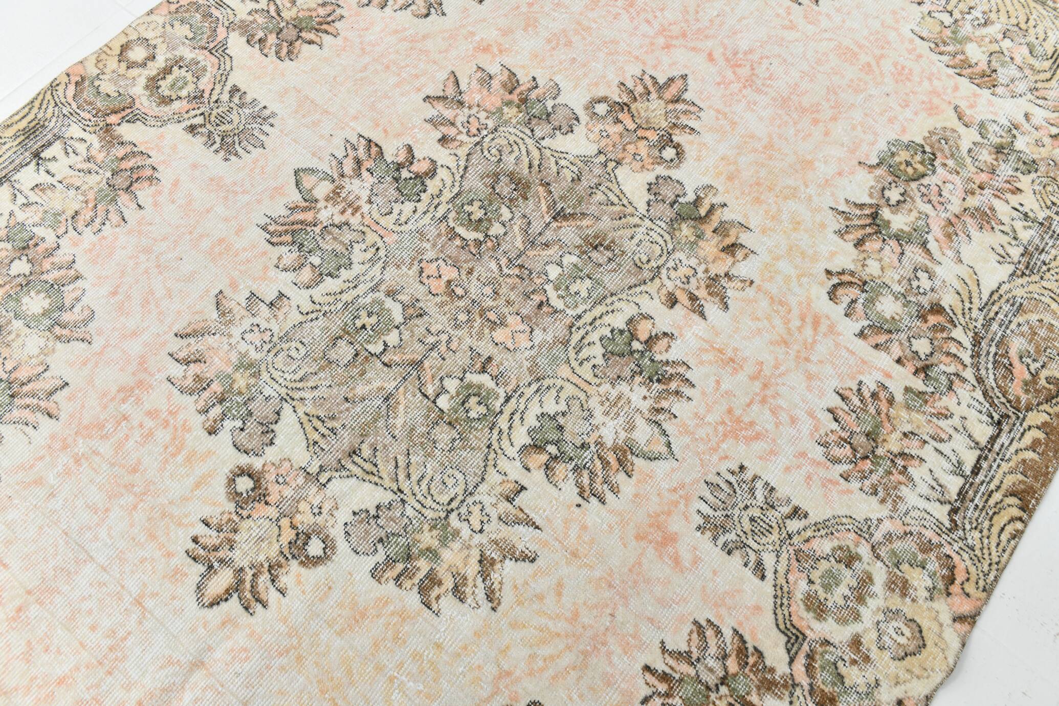 6x10 Classic Persian Vintage Rug, 179x303 Cm