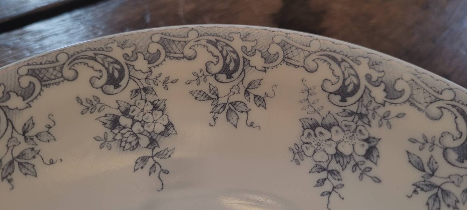 Rivanel 60's blue dessert plates