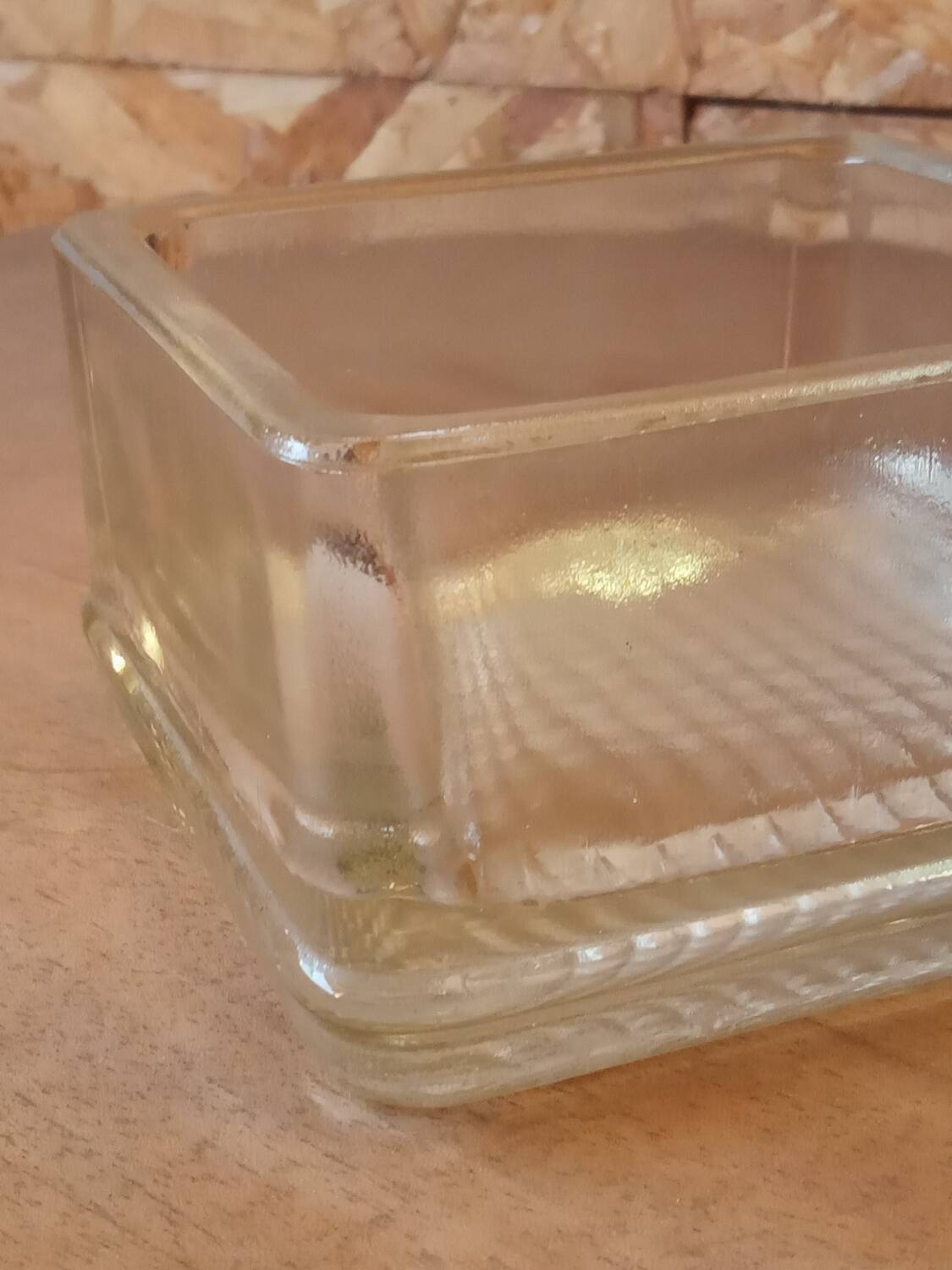 "1950" glass tiled pocket emptier