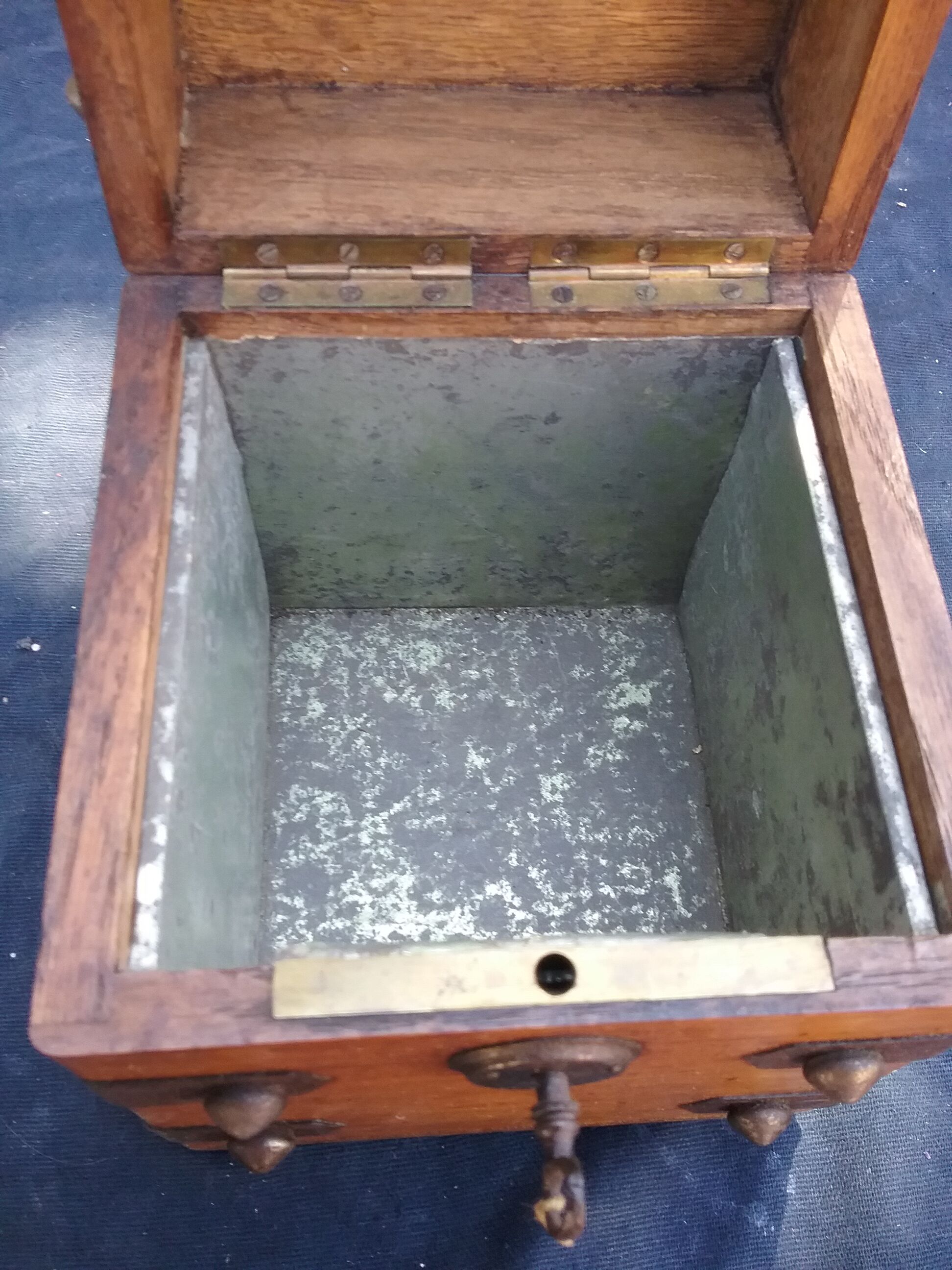 Tea box