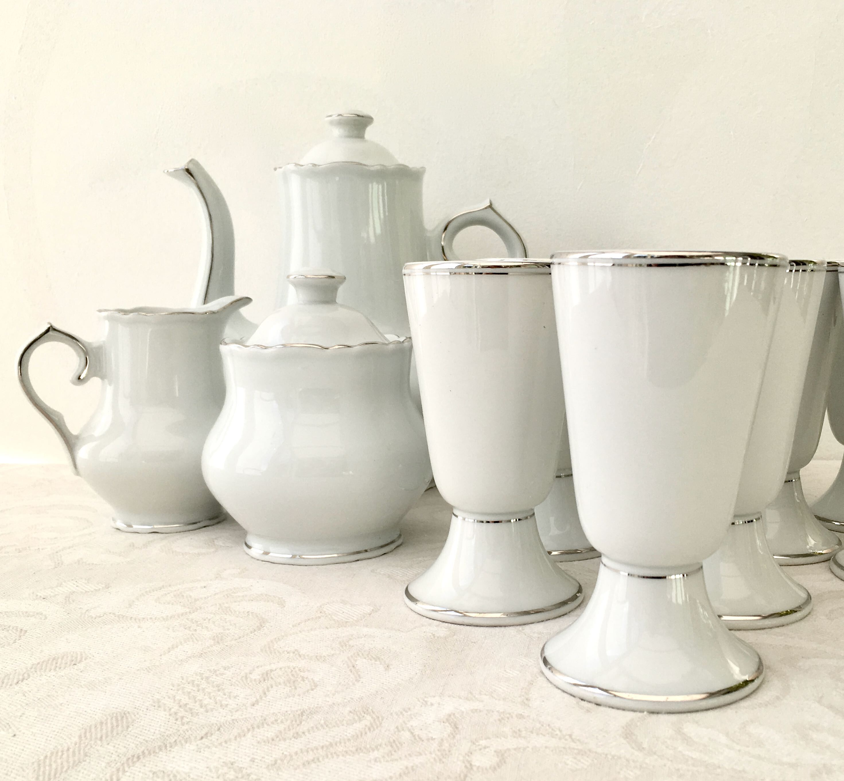 80s coffee service for 10 people