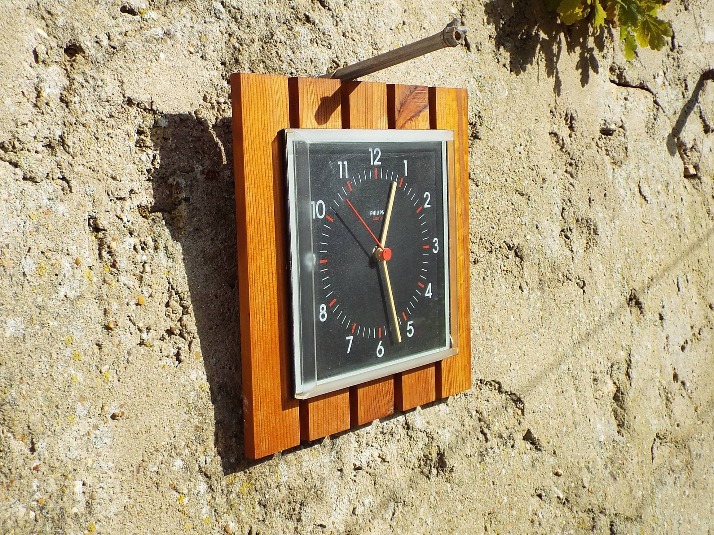 Philips vintage wooden wall clock