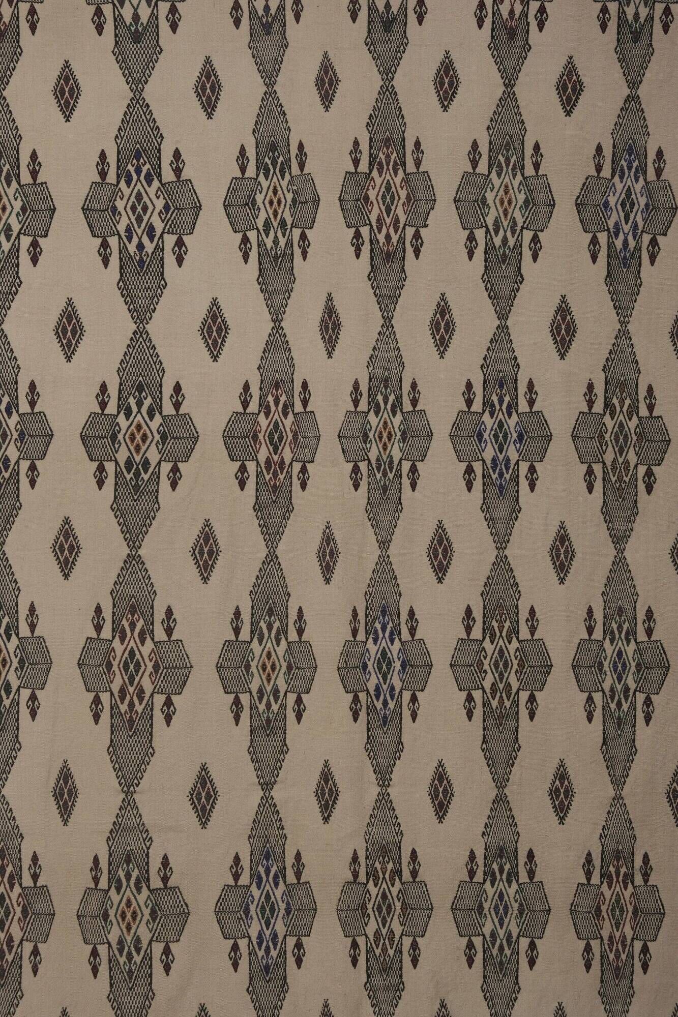 Vintage Turkish kilim, handwoven, 180x282 cm.