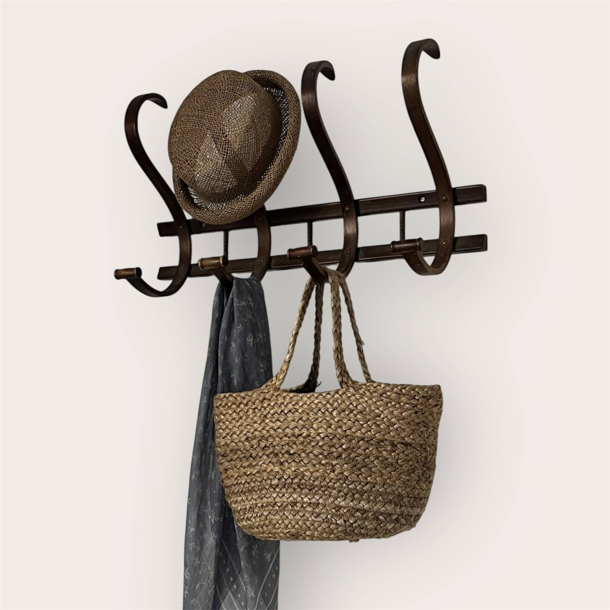 Grand portemanteau en bois courbé