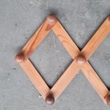 Wooden accordion coat rack 1970